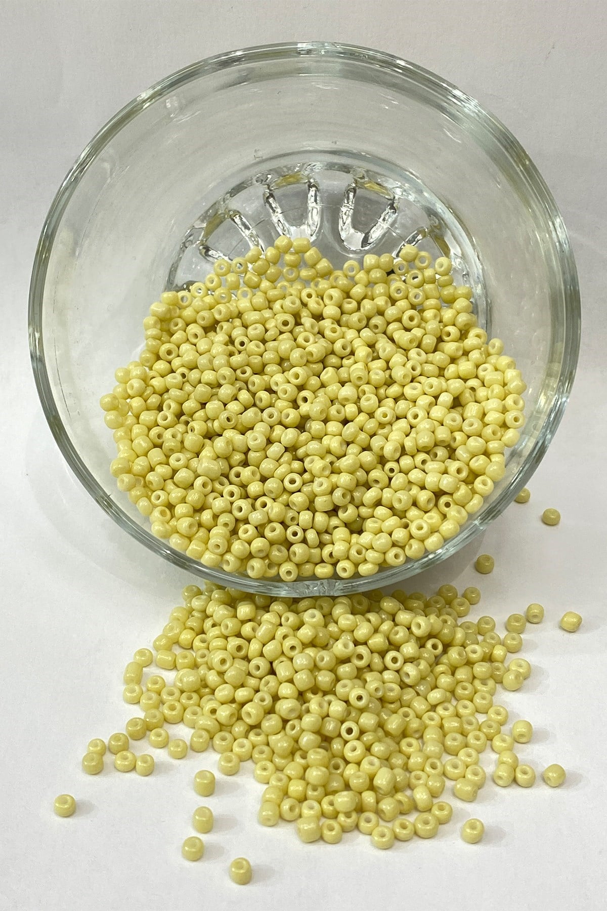 Açık Sarı Kum Boncuk 3 mm 50 gr