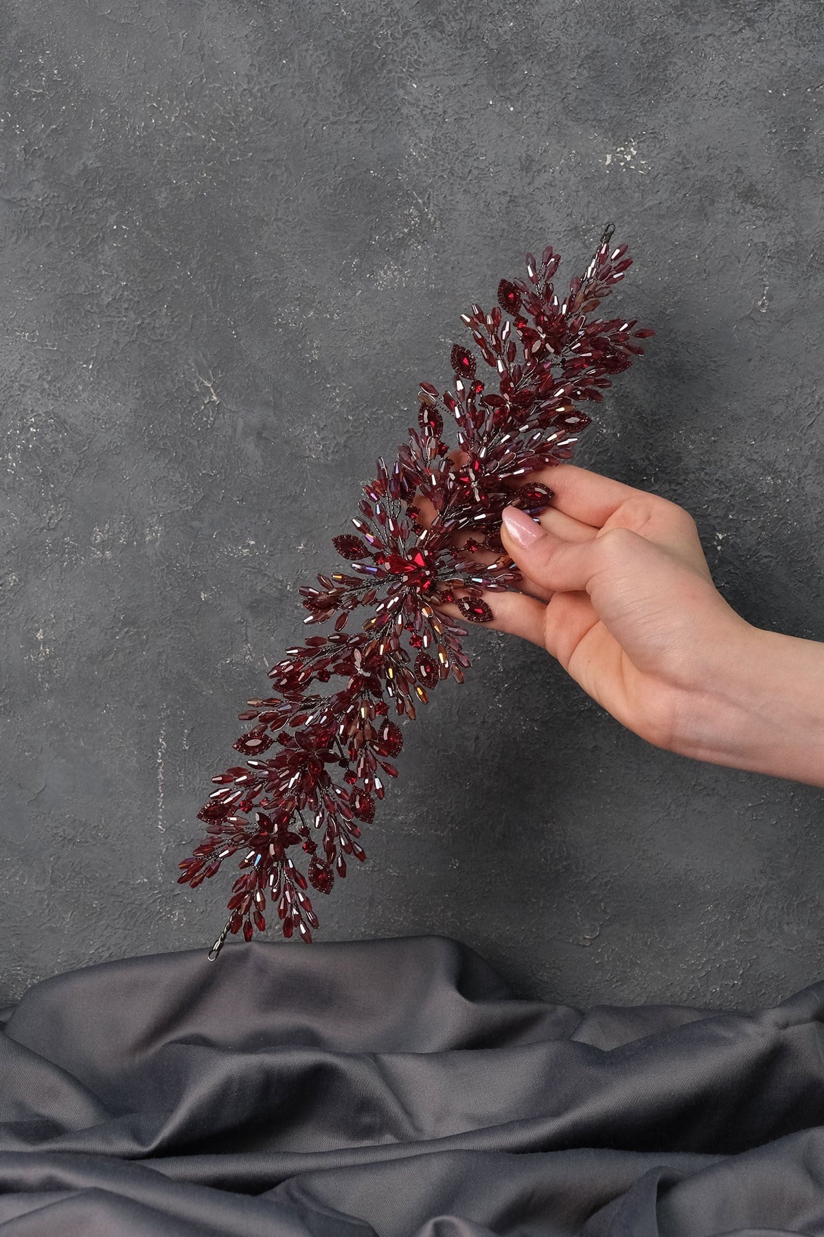Bordo Arden Kristal Boncuklu Saç Bandı ve Gelin Kına Tacı