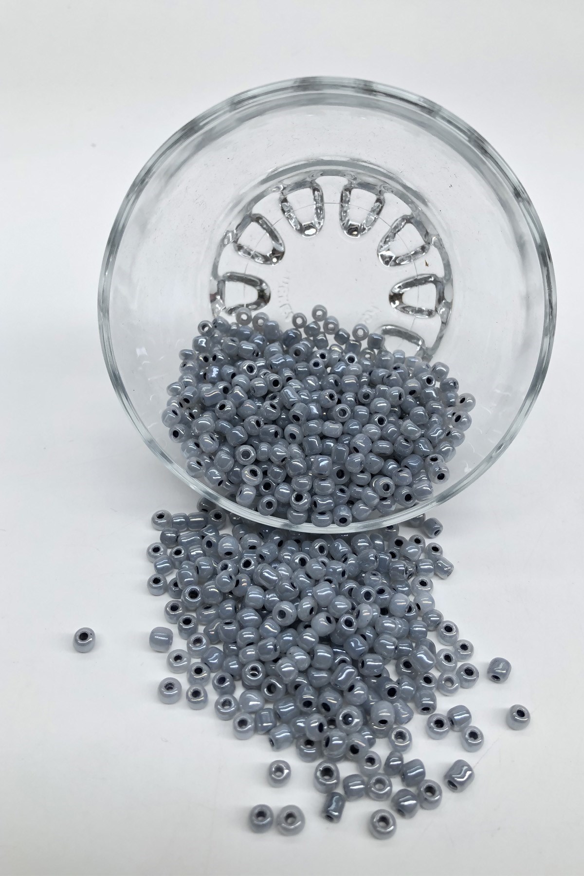 Gri Renk Kum Boncuk 4 mm
