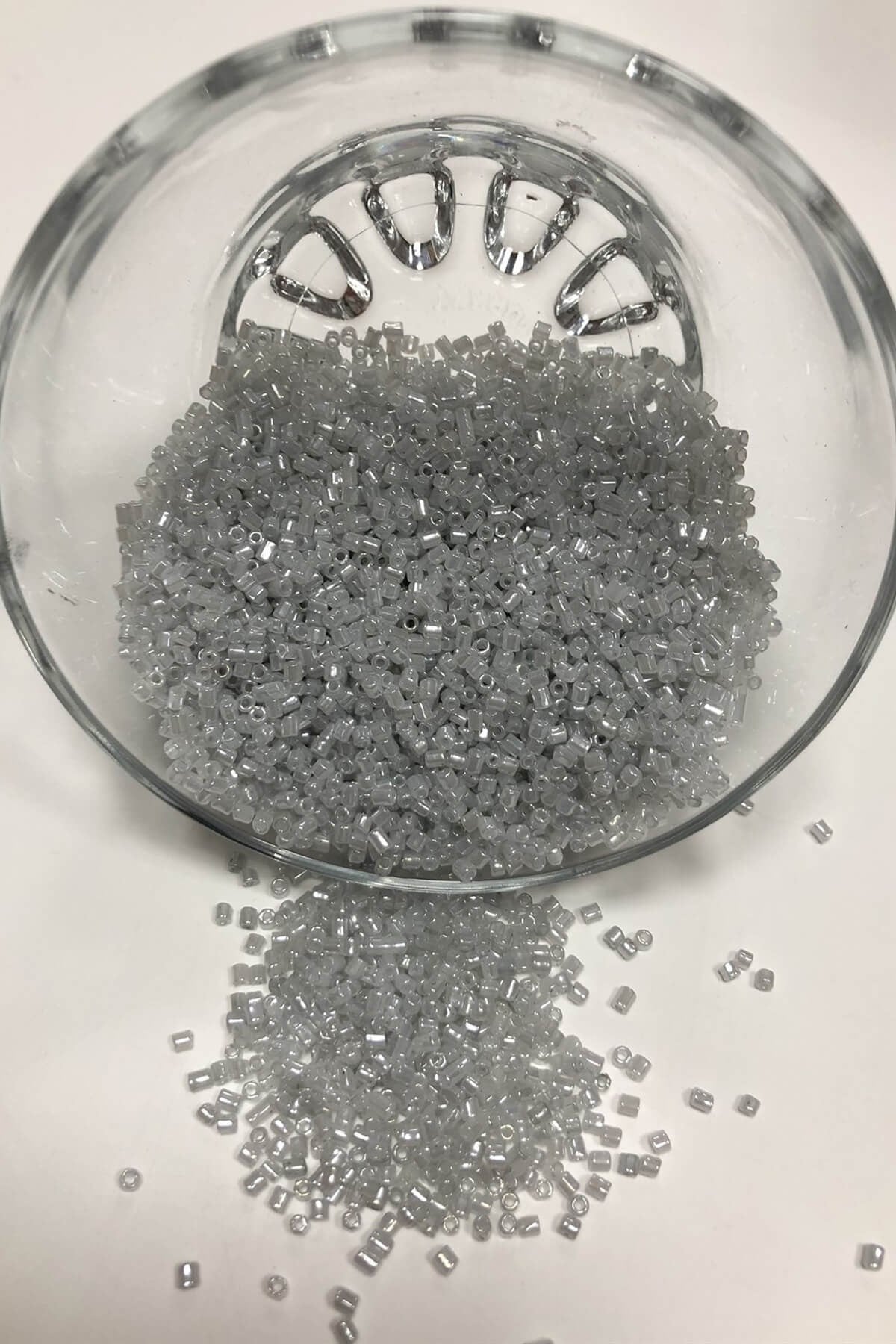 Gri Tonu Kesme Boncuk (2-2,5mm)