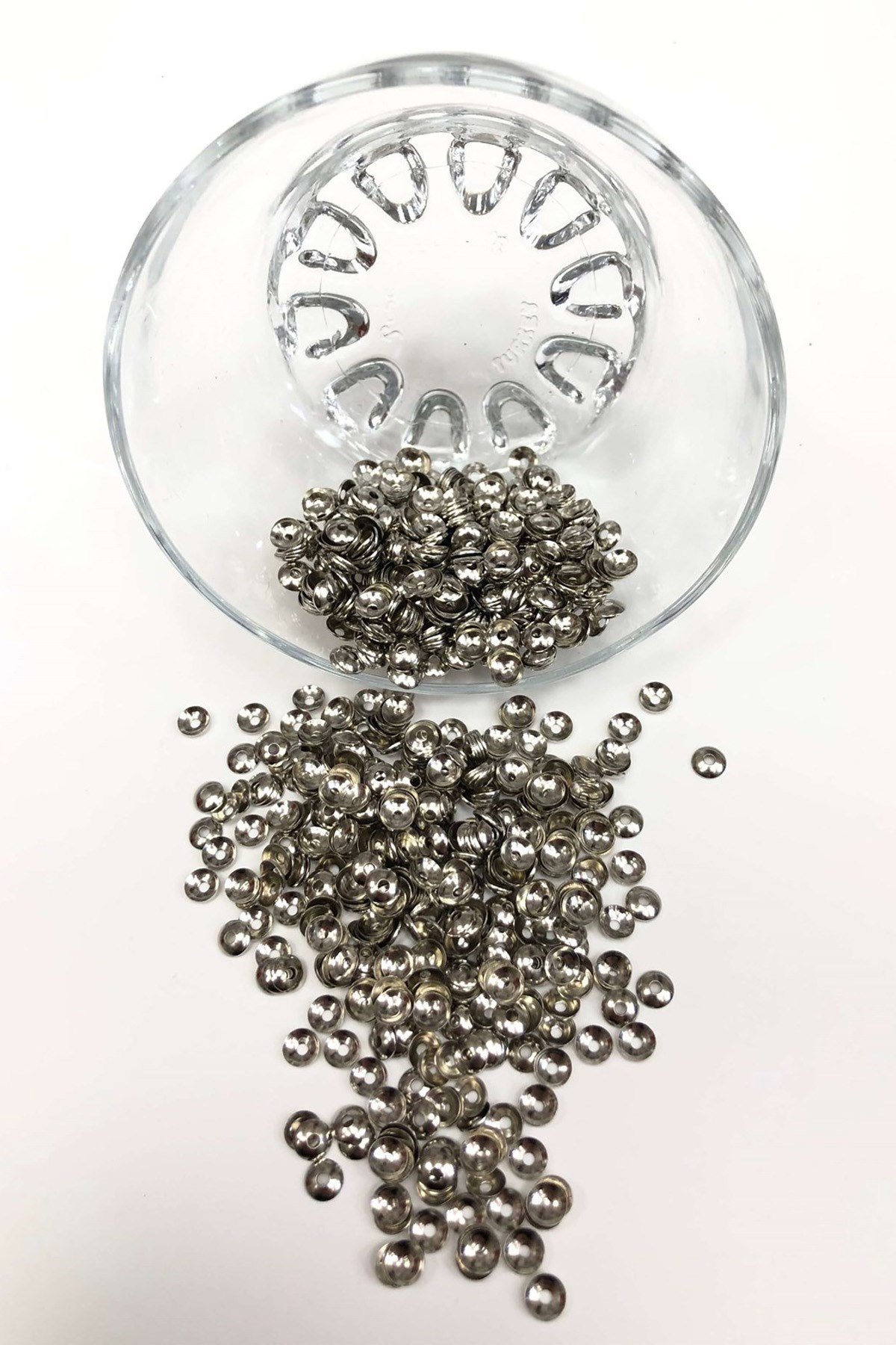 Gümüş Çukur Metal Pul 3 mm