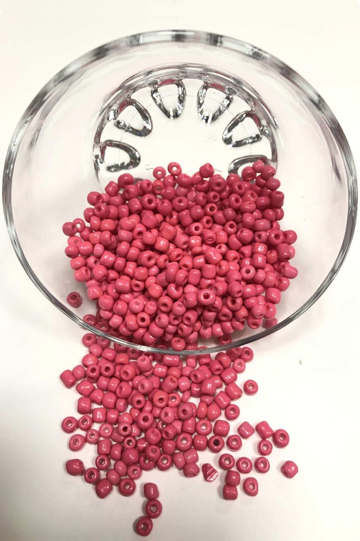Karanfil Pembesi Kum Boncuk Orta Boy 4 mm 50 gr