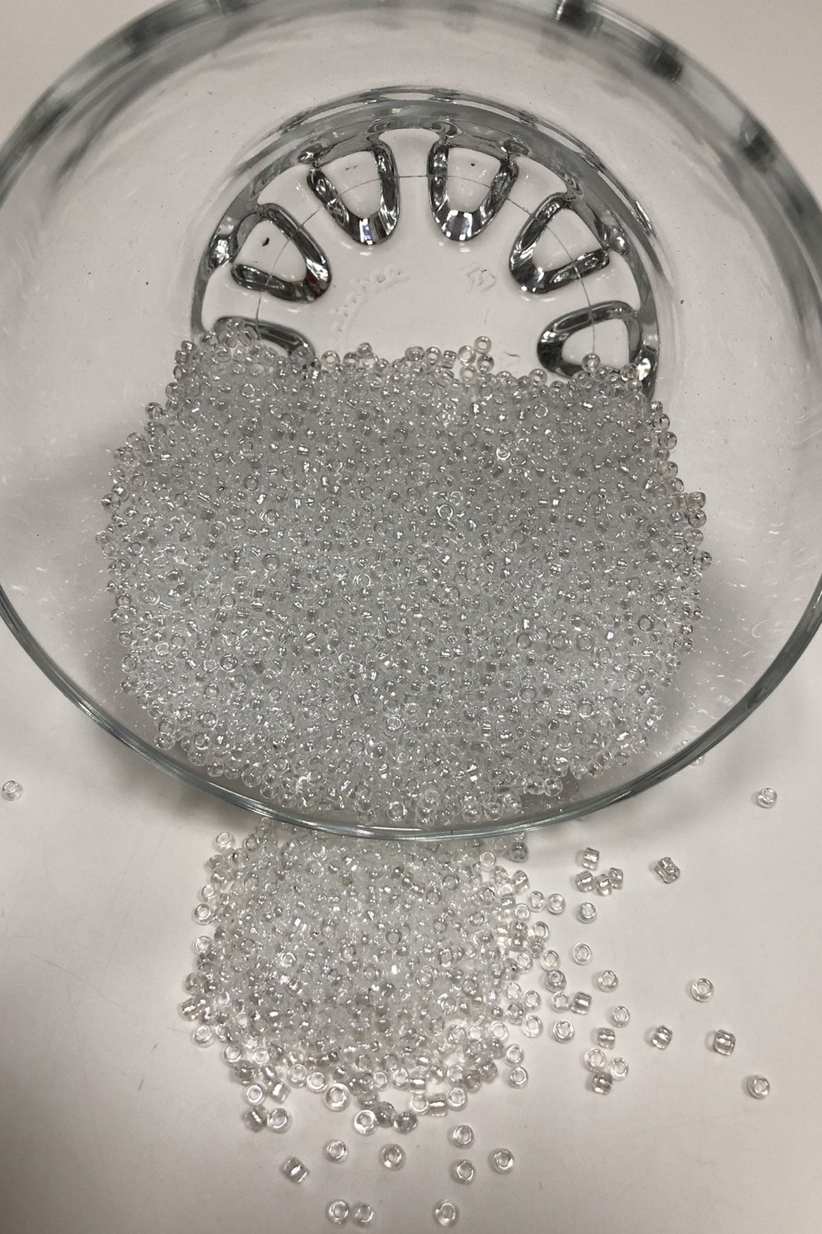 Soft Beyaz Renk Kum Boncuk 2 mm