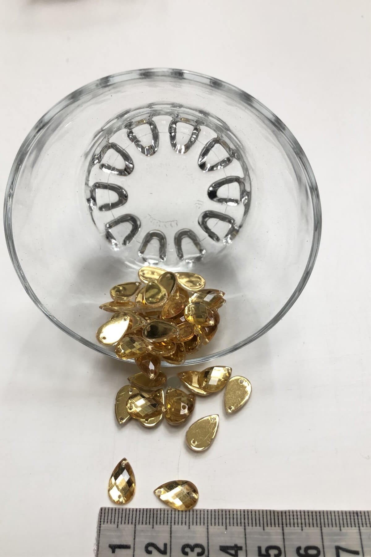 Altın Sarı Damla Plastik Dikme Taş 20 gr