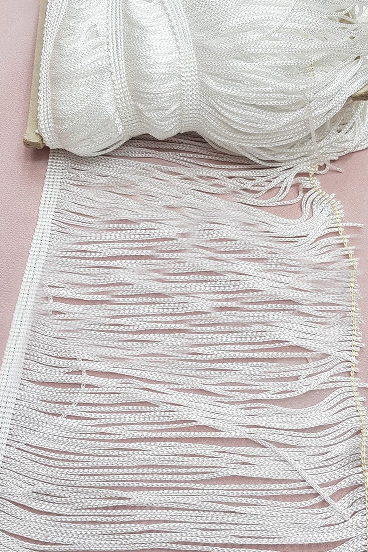 Beyaz  İthal Şerit Püskül 15 cm ( 1 mt )