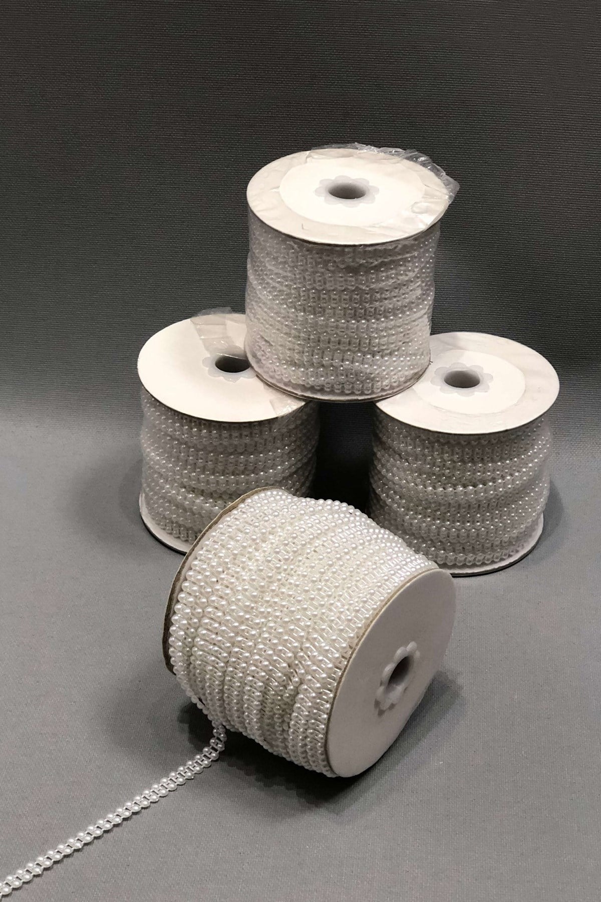 beyaz Çift Sıra Kesik İnci 4 mm