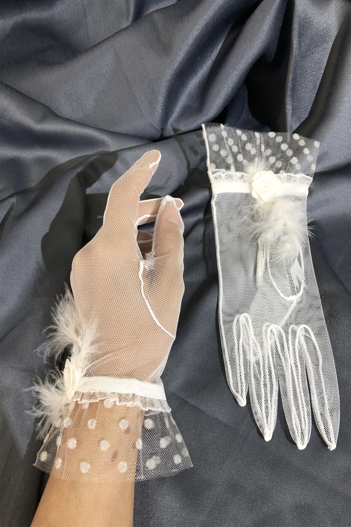 Beyaz Dantelli Tüylü Eldiven