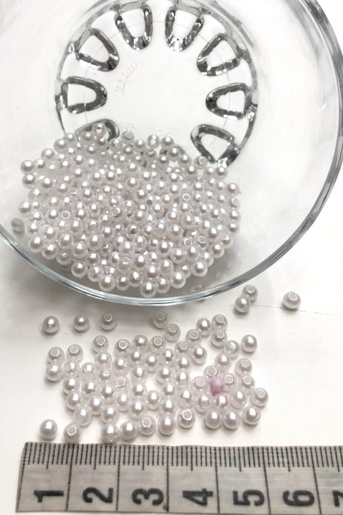 Beyaz İnci Boncuk Plastik 4 mm