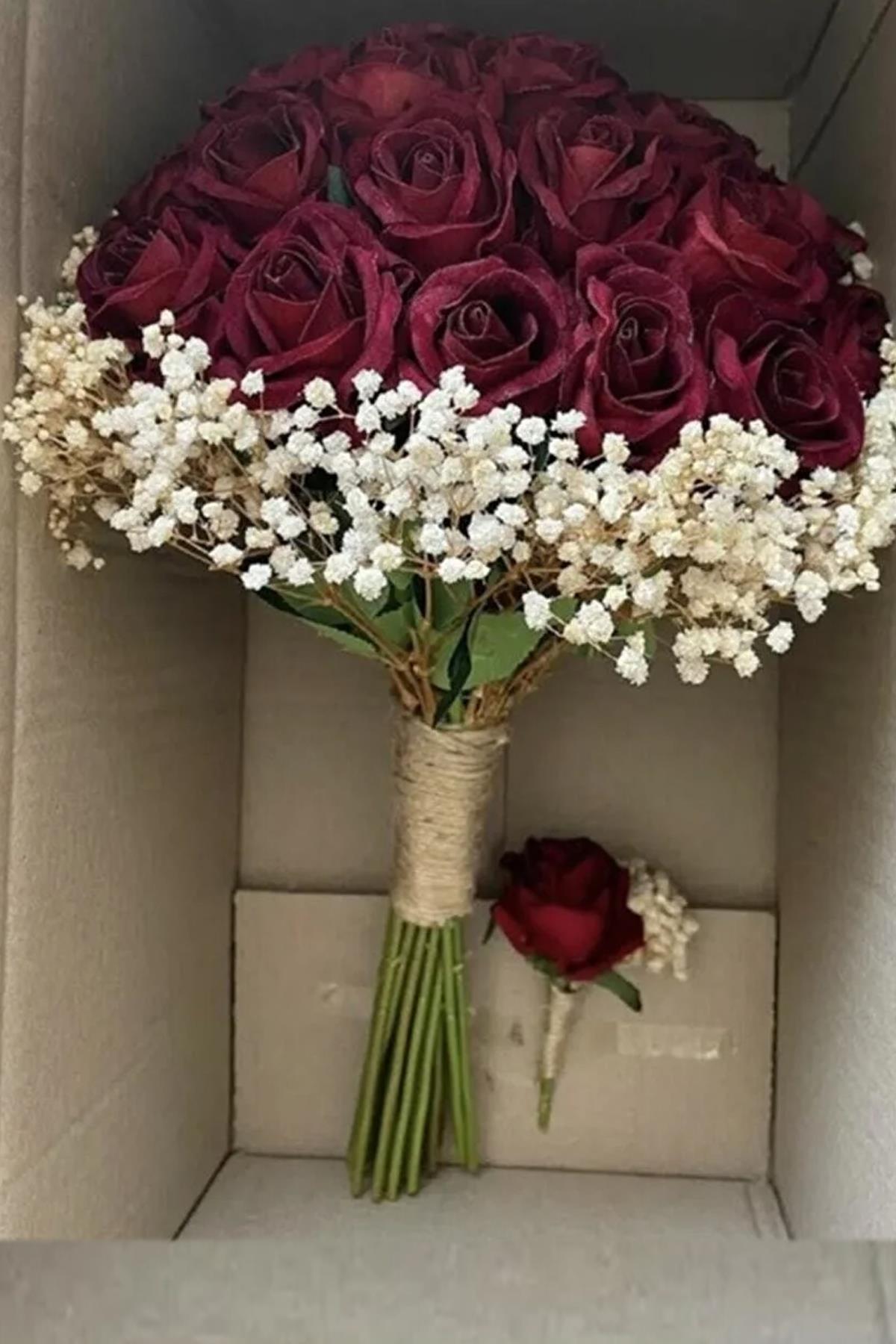 Bordo Gelin Buketi El Çiçegi Ve Damat Yaka Çiçegi Krem Cipsolu Çiçek