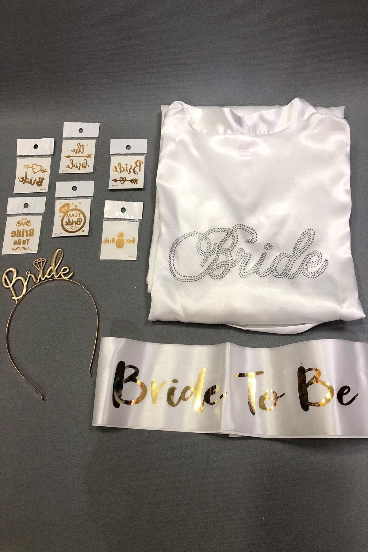 Bride Sabahlık Taç Kuşak Ve Gold Dövme Seti
