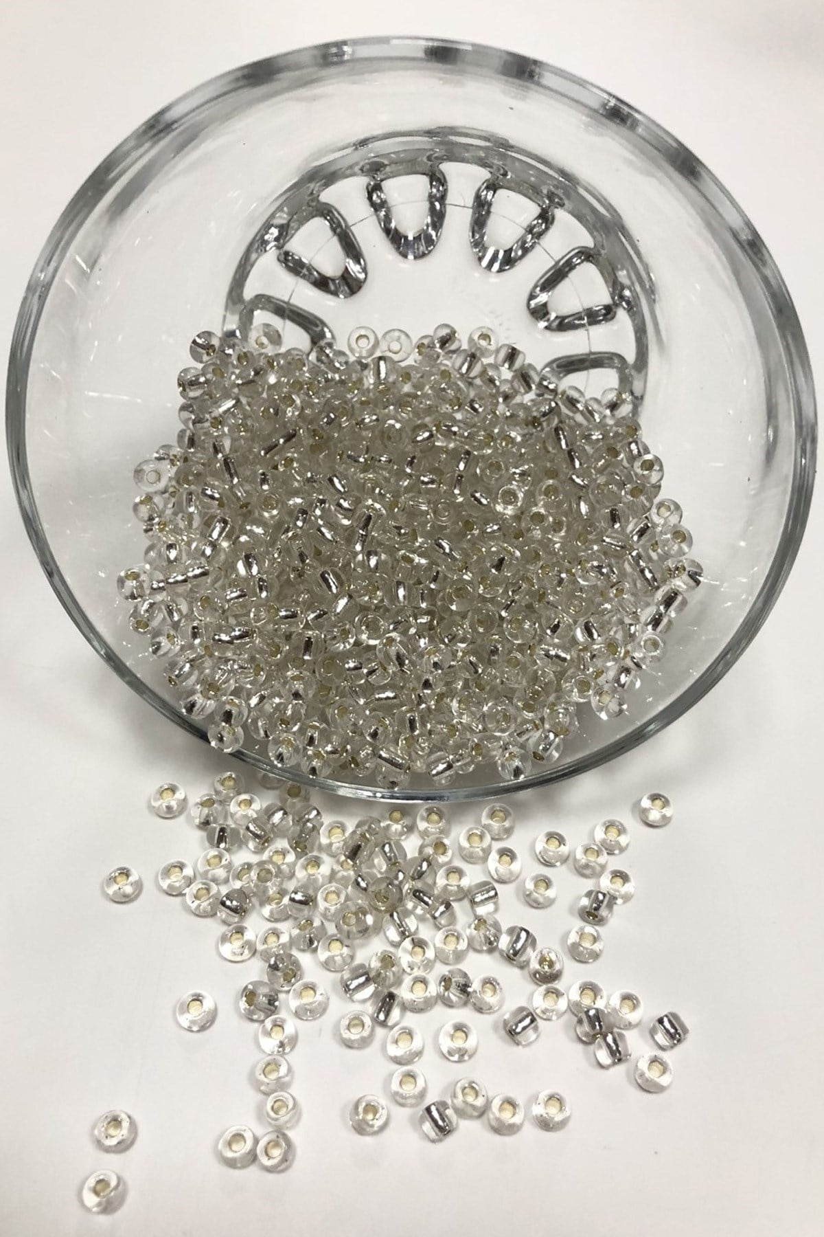 Gümüş Renk Kum Boncuk 4 mm 50 gr