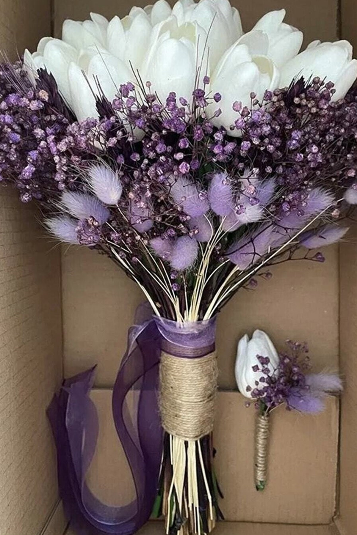 Islak Laleli Gelin Buketi Damat Yaka Çiçeği
