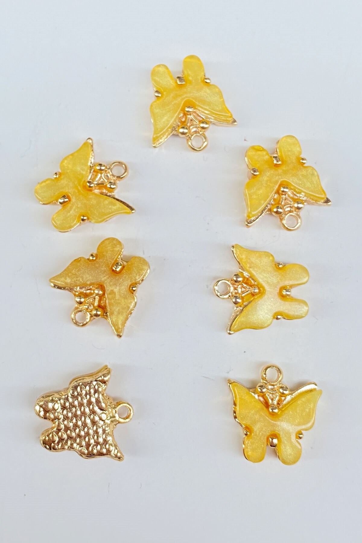 Kelebek Motifli Kolye ve Küpe Ucu Sarı 1 Adet