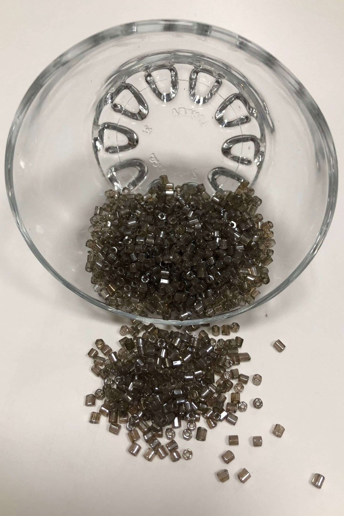 Kesme Boncuk Zeytin Yeşili (2-2,5mm)
