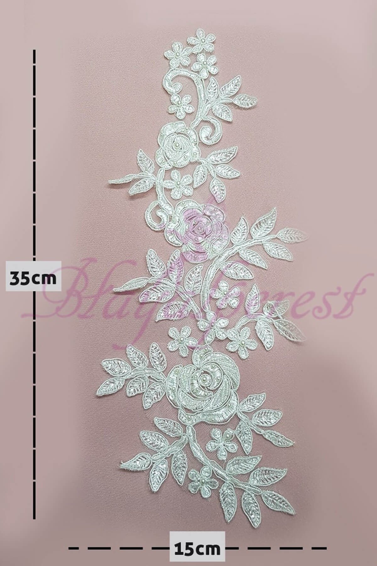 Kırık Beyaz Boncuk İşlemeli Parça Güpür Dantel
