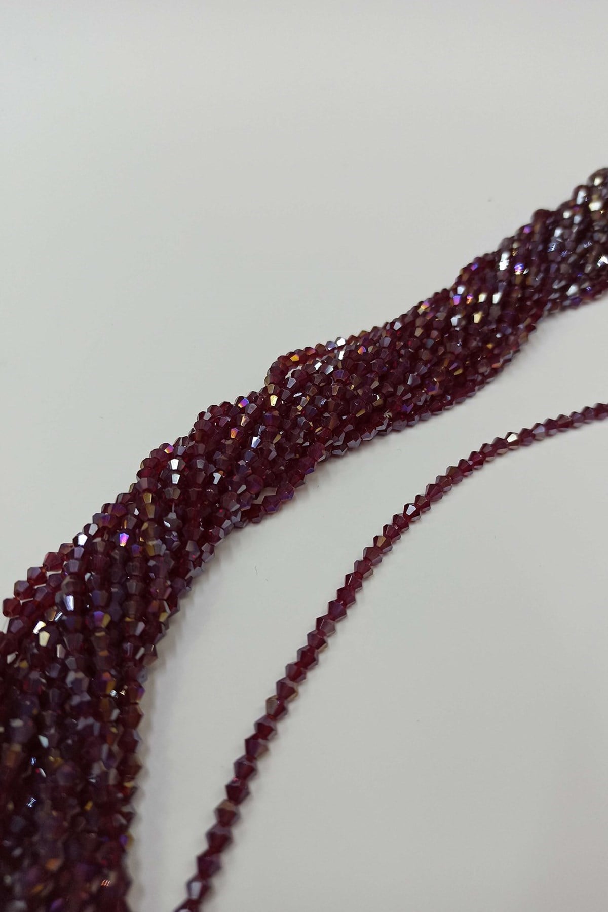 Koyu Kızıl Kahverengi Kristal Boncuk Piramit 4 mm