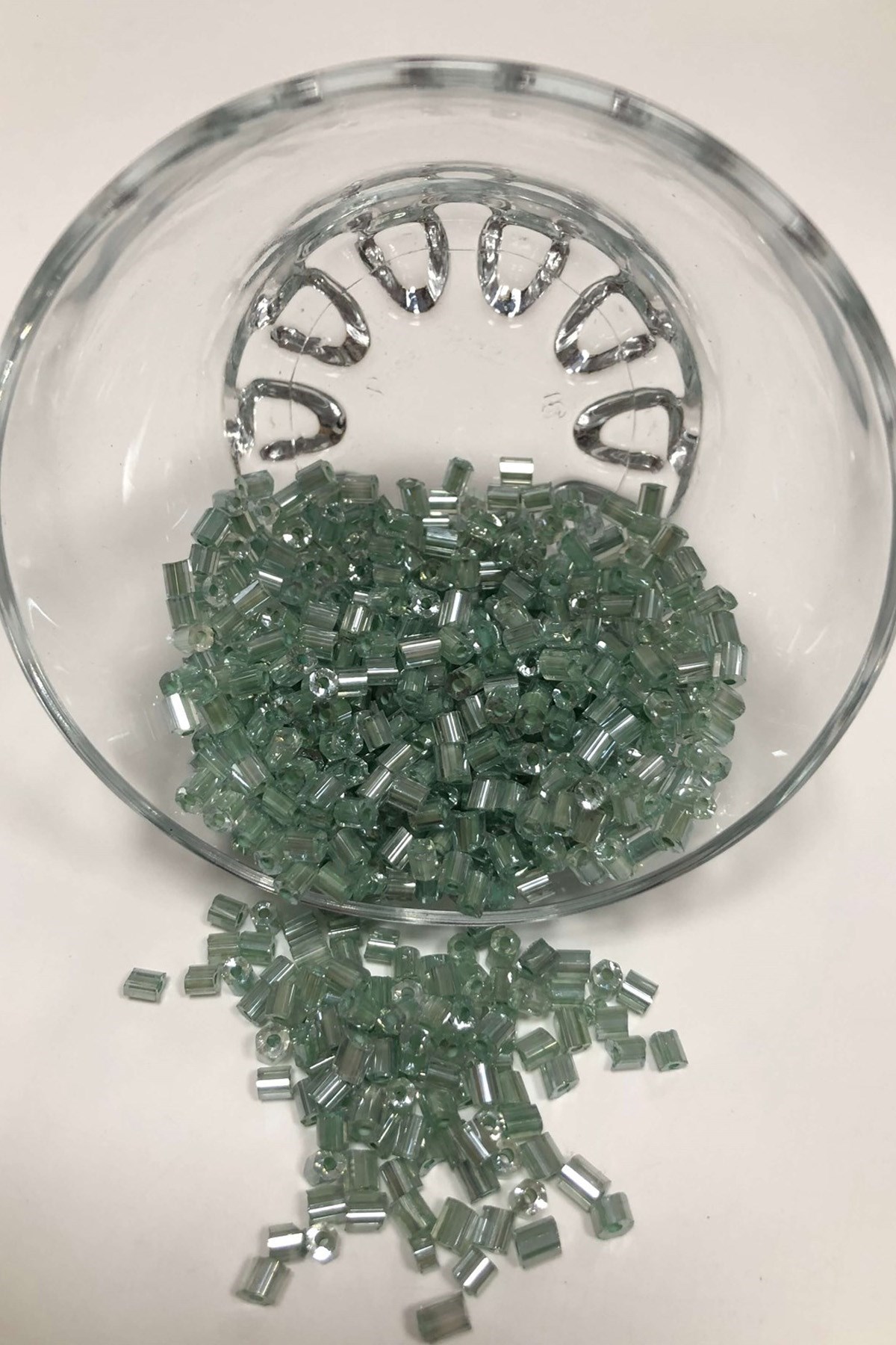 Koyu Su Yeşili İri Kesme Boncuk (2-2,5mm)