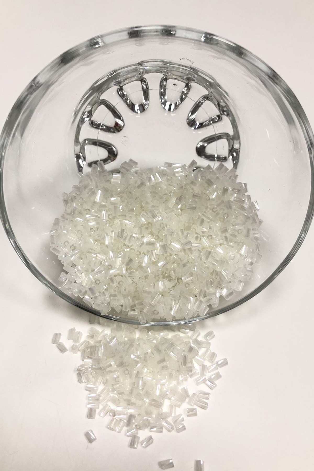 Krem Renk Burgulu Kesme Boncuk 50 gr