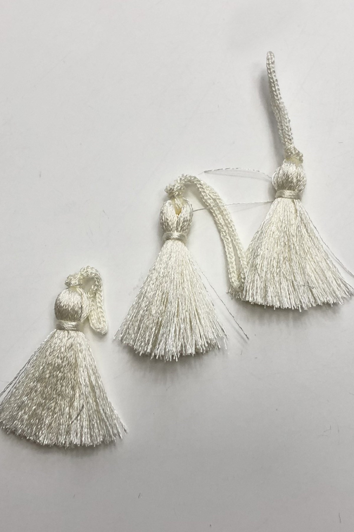 Krem Tekli Saçak Püskül 4 cm (10 adet )