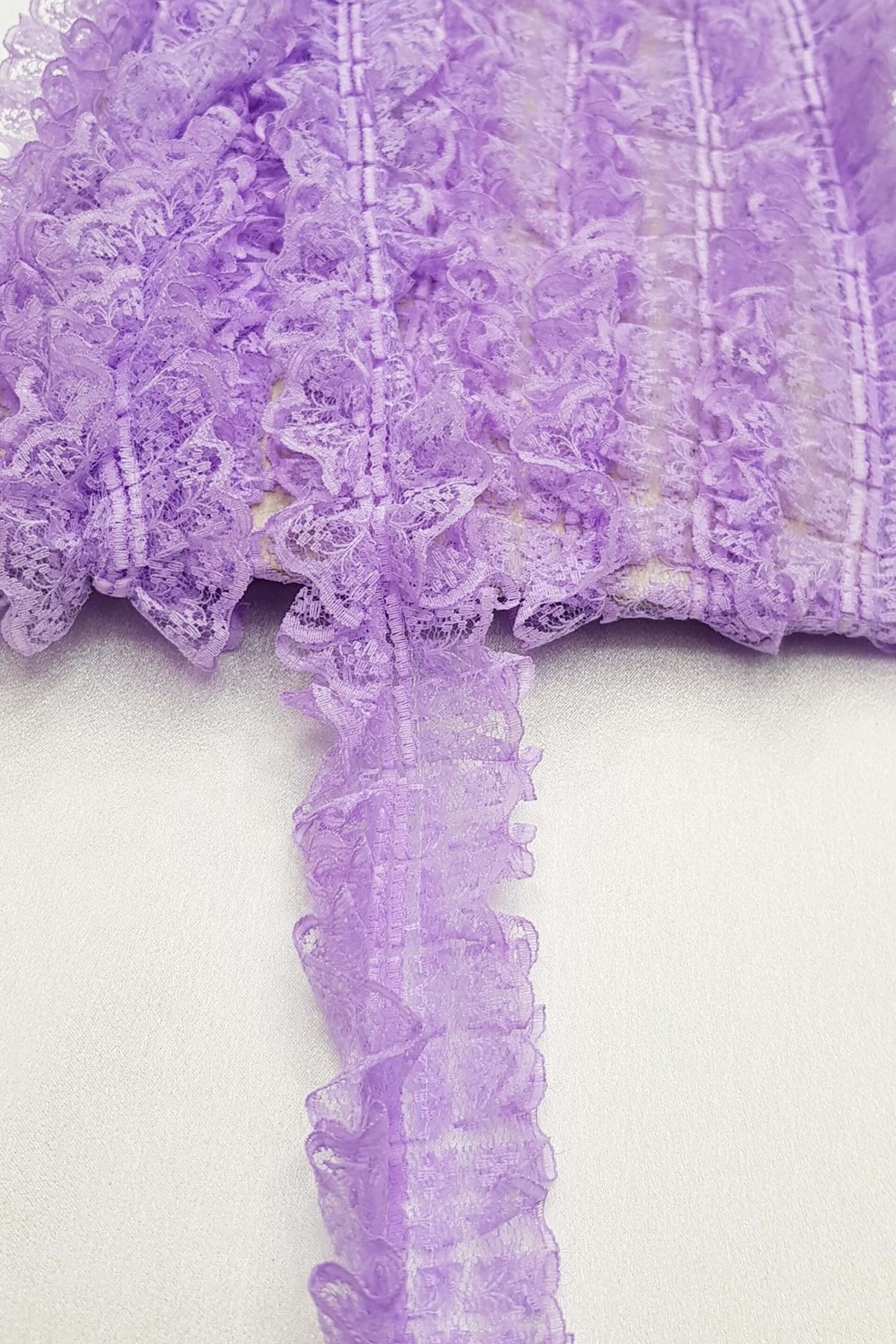 Lila Çift Taraflı Dantel Fırfır 4 cm