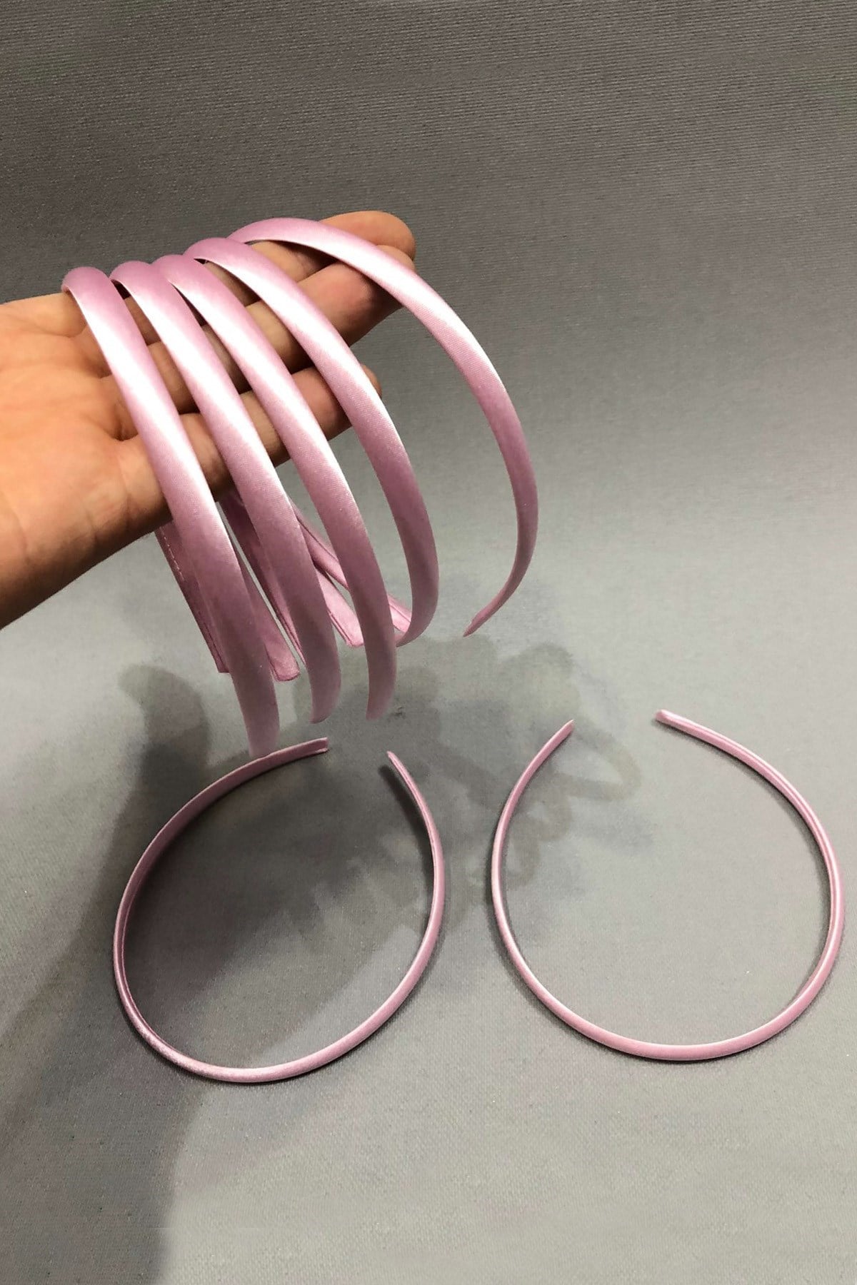 Pembe Renk Saten Taç