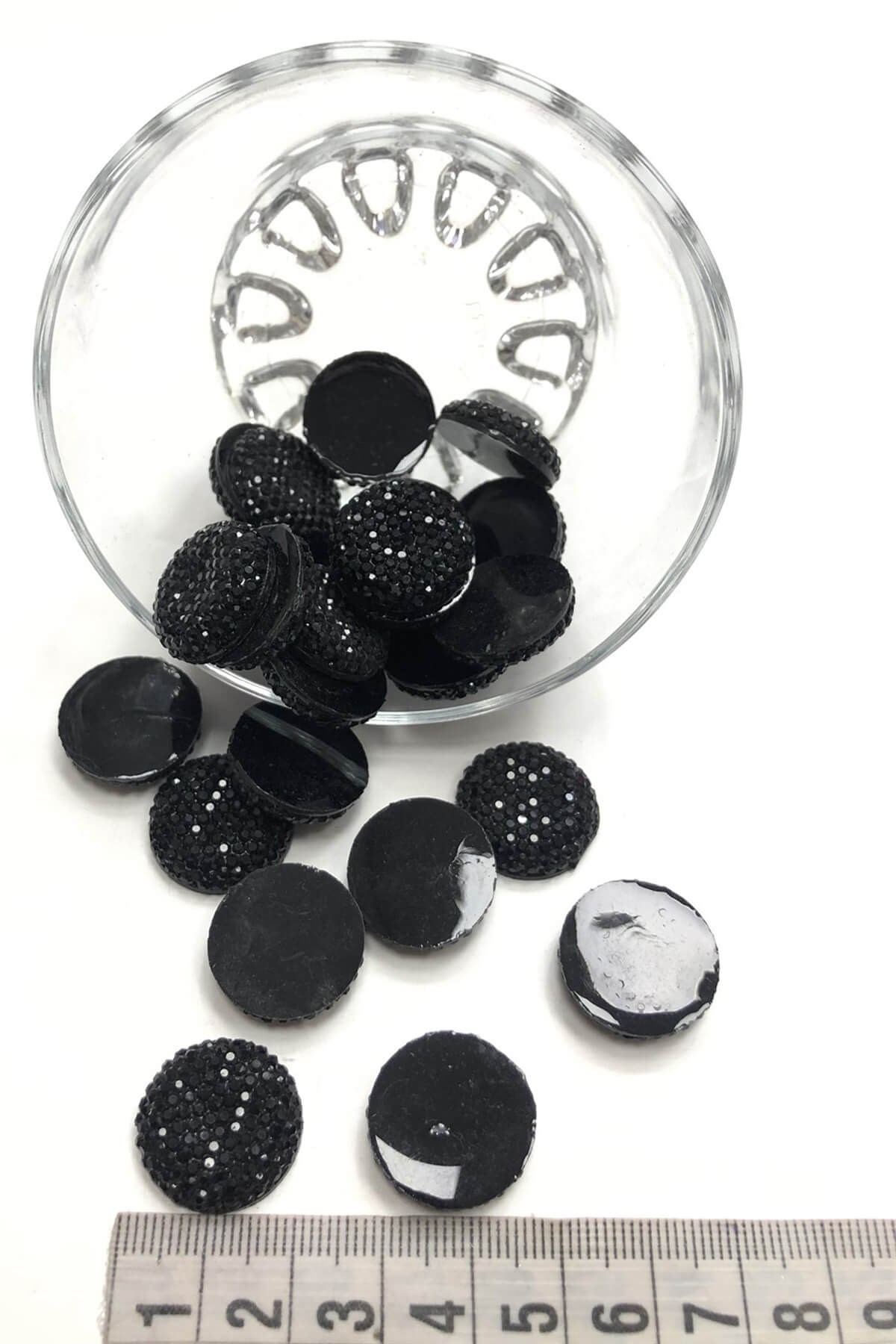 Plastik Dikme Taş