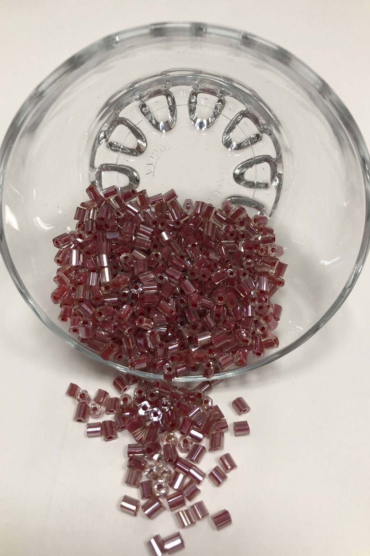 Soft Bordo İri Renk Kesme Boncuk (2-2,5mm)