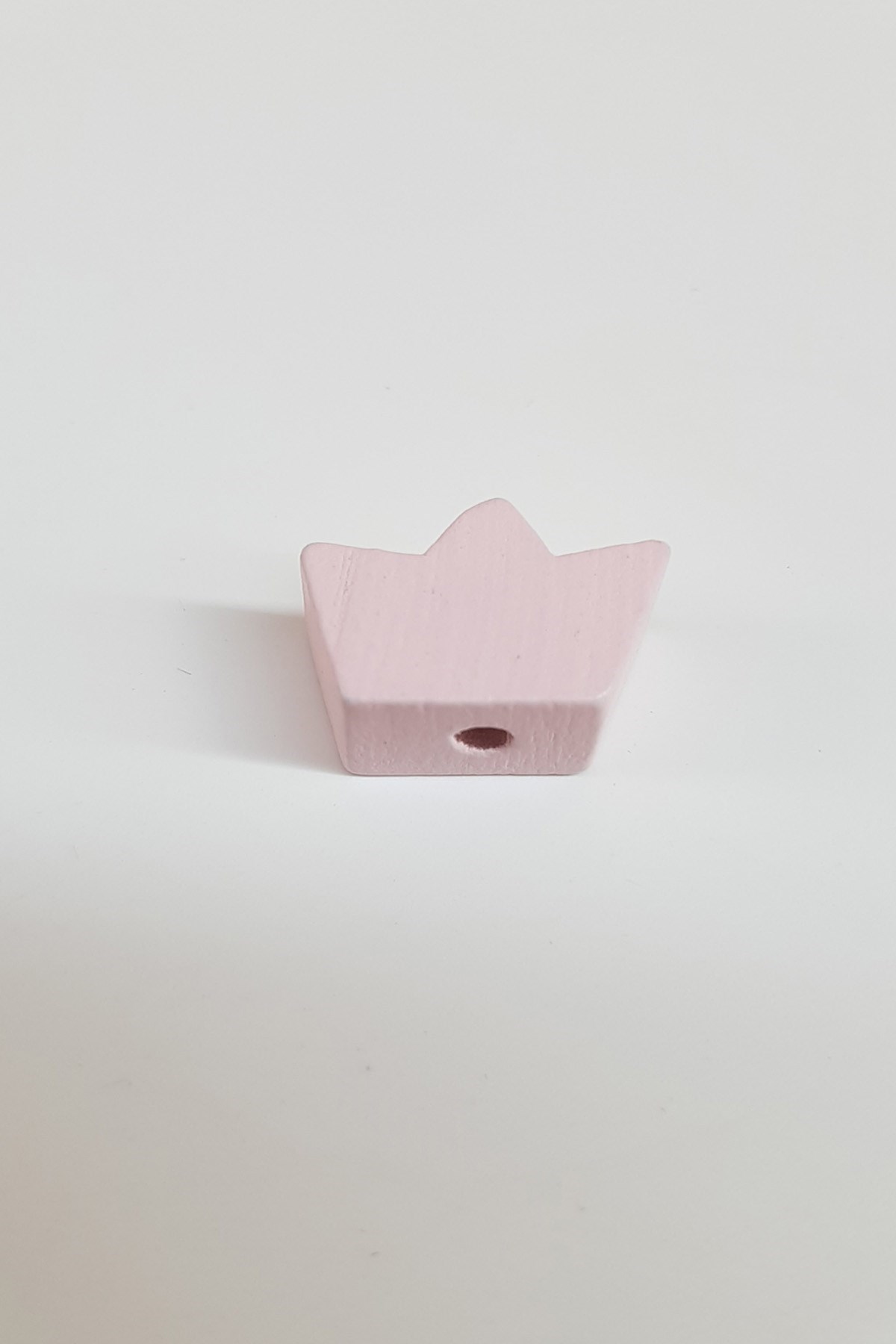 Taç Motifli Açık Pembe Ahşap Boncuk