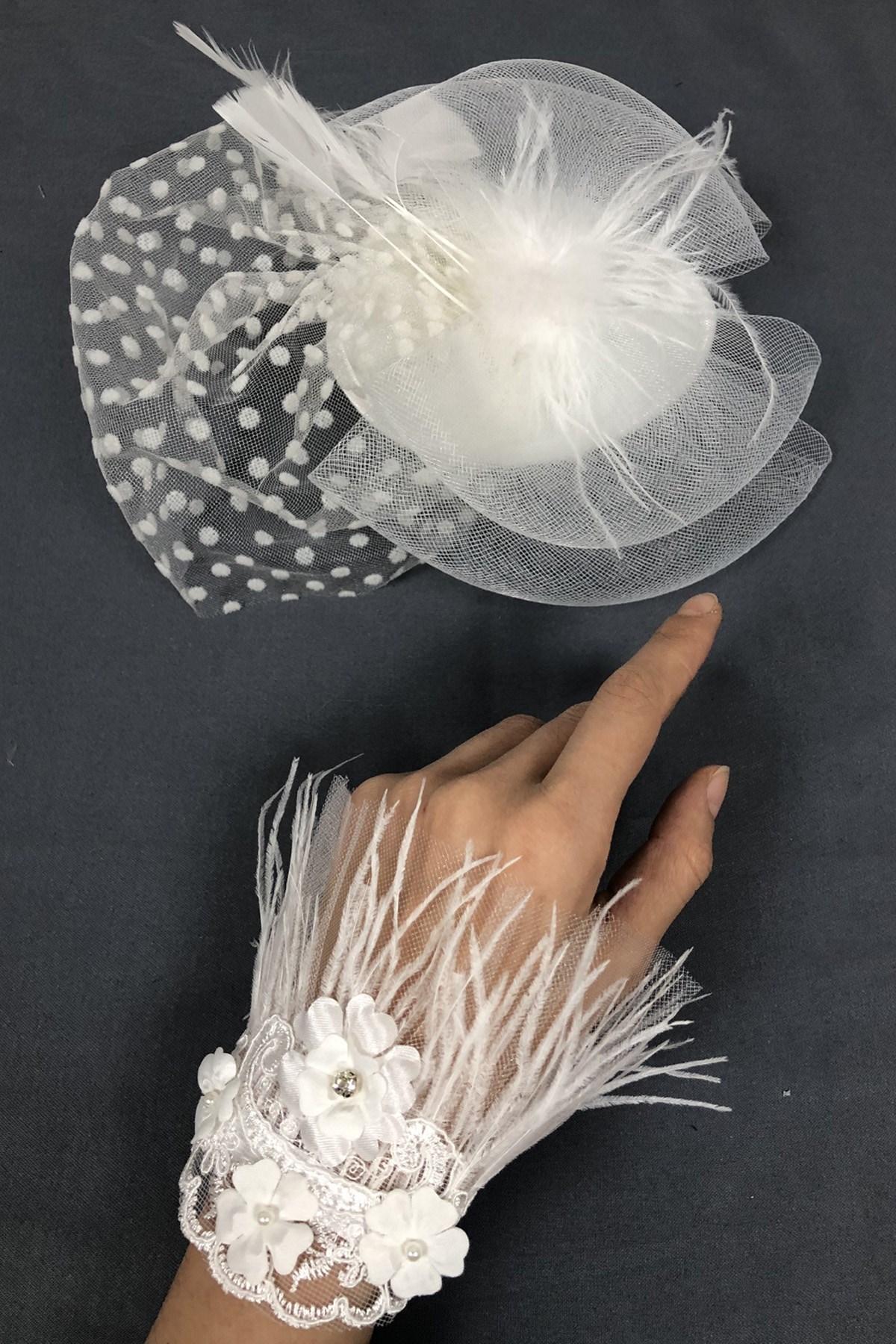 Tüylü Bileklik Aksesuar ve Nikah Şapkası