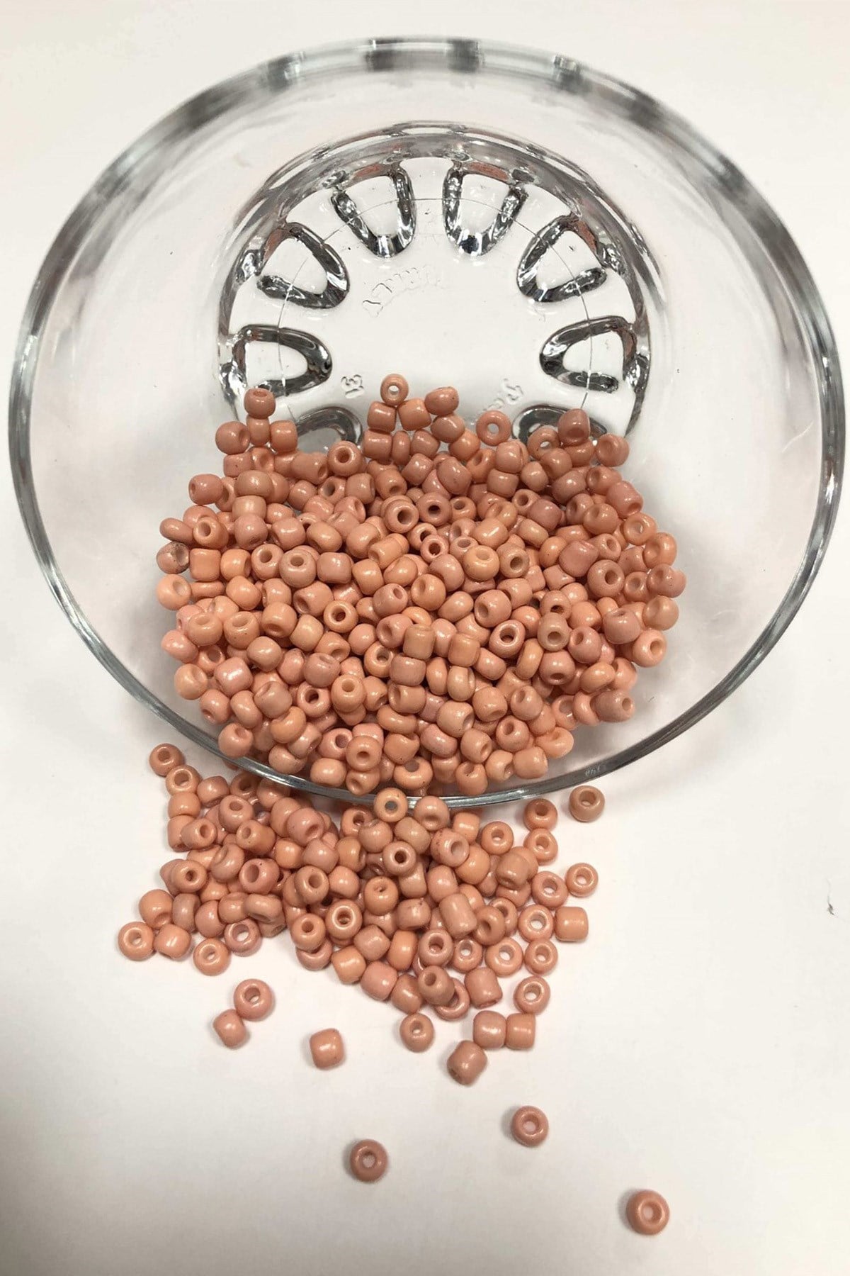 Yavruağzı Kum Boncuk Orta Boy 4 mm 50 gr