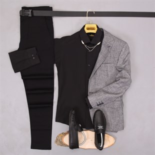 Gri Takım Elbise Kombin - Siyah Gömlek