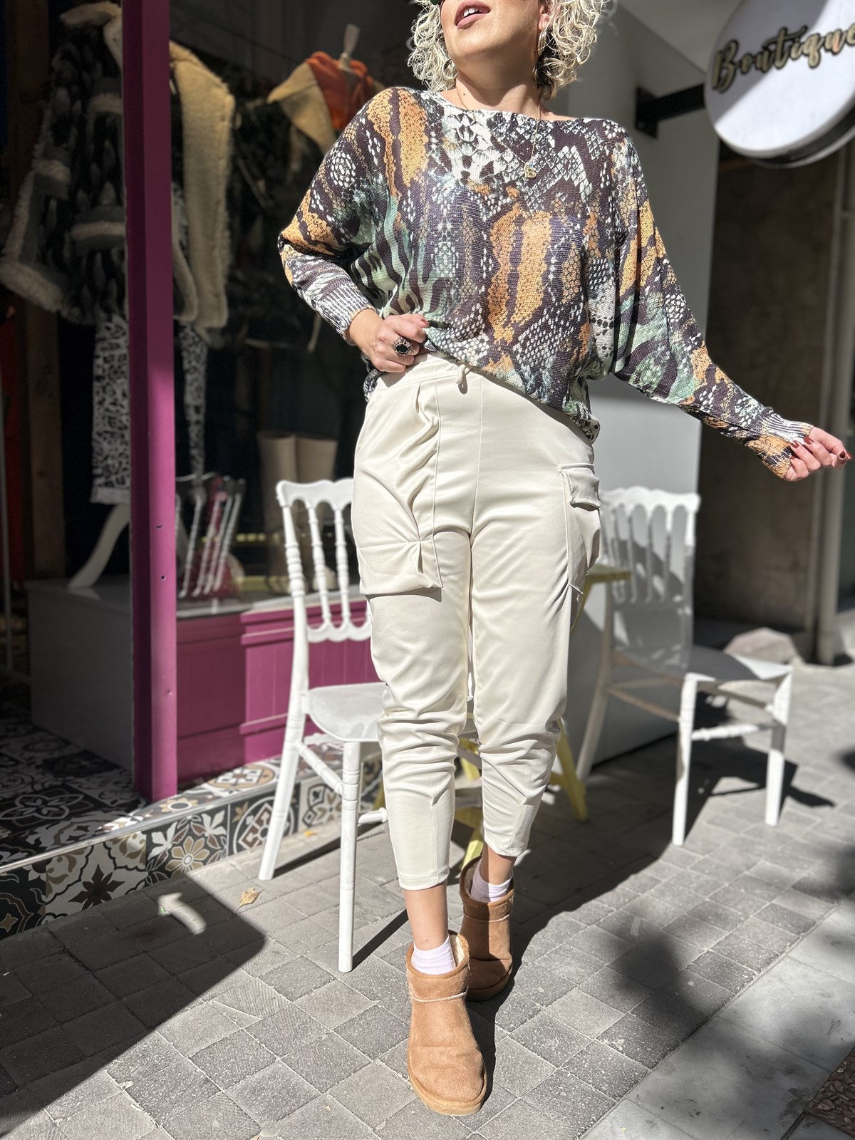 Beyaz Deri Görünümlü Kargo Pantalon