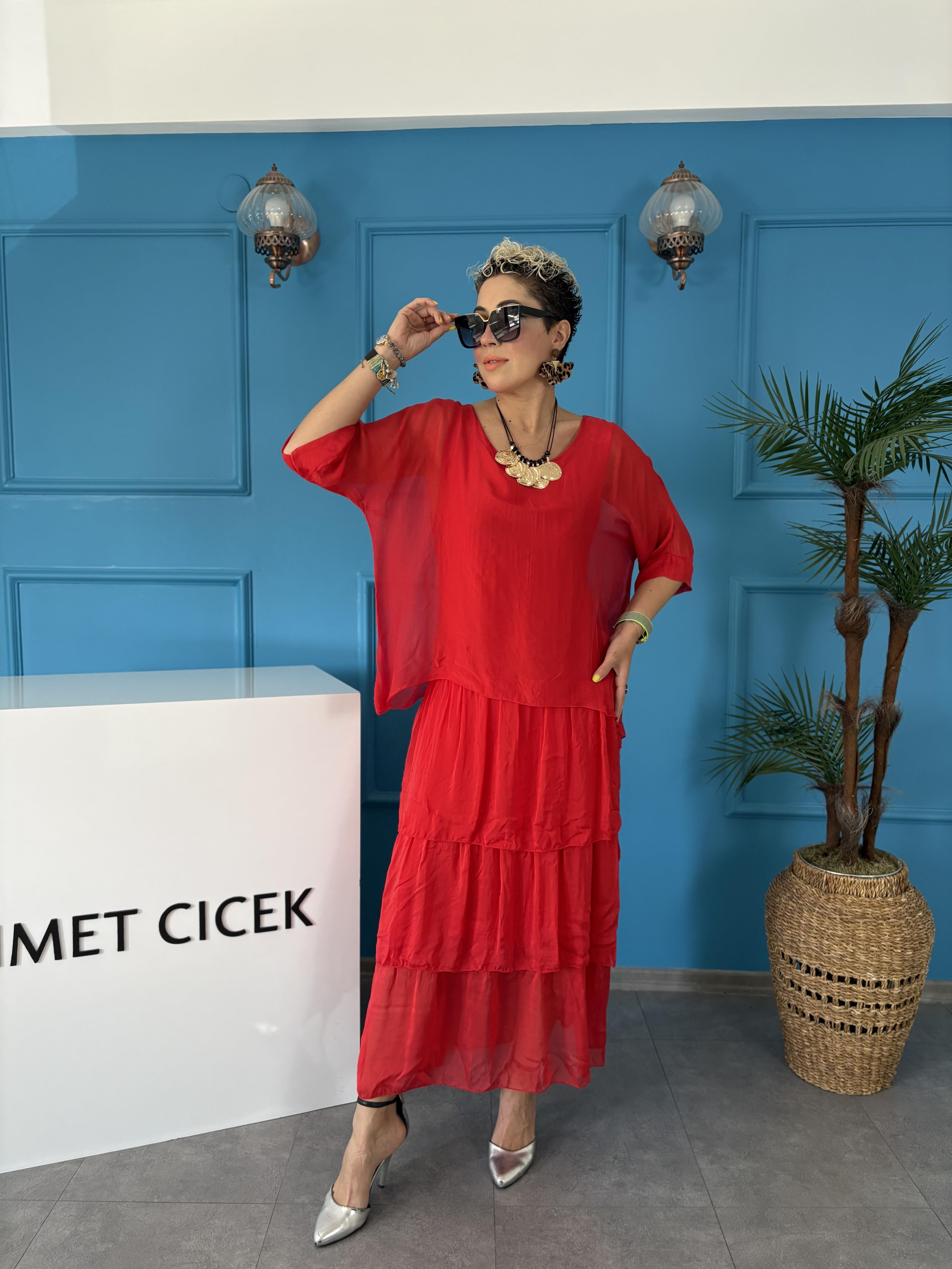 İpek Kat Kat Kırmızı İtalyan Elbise