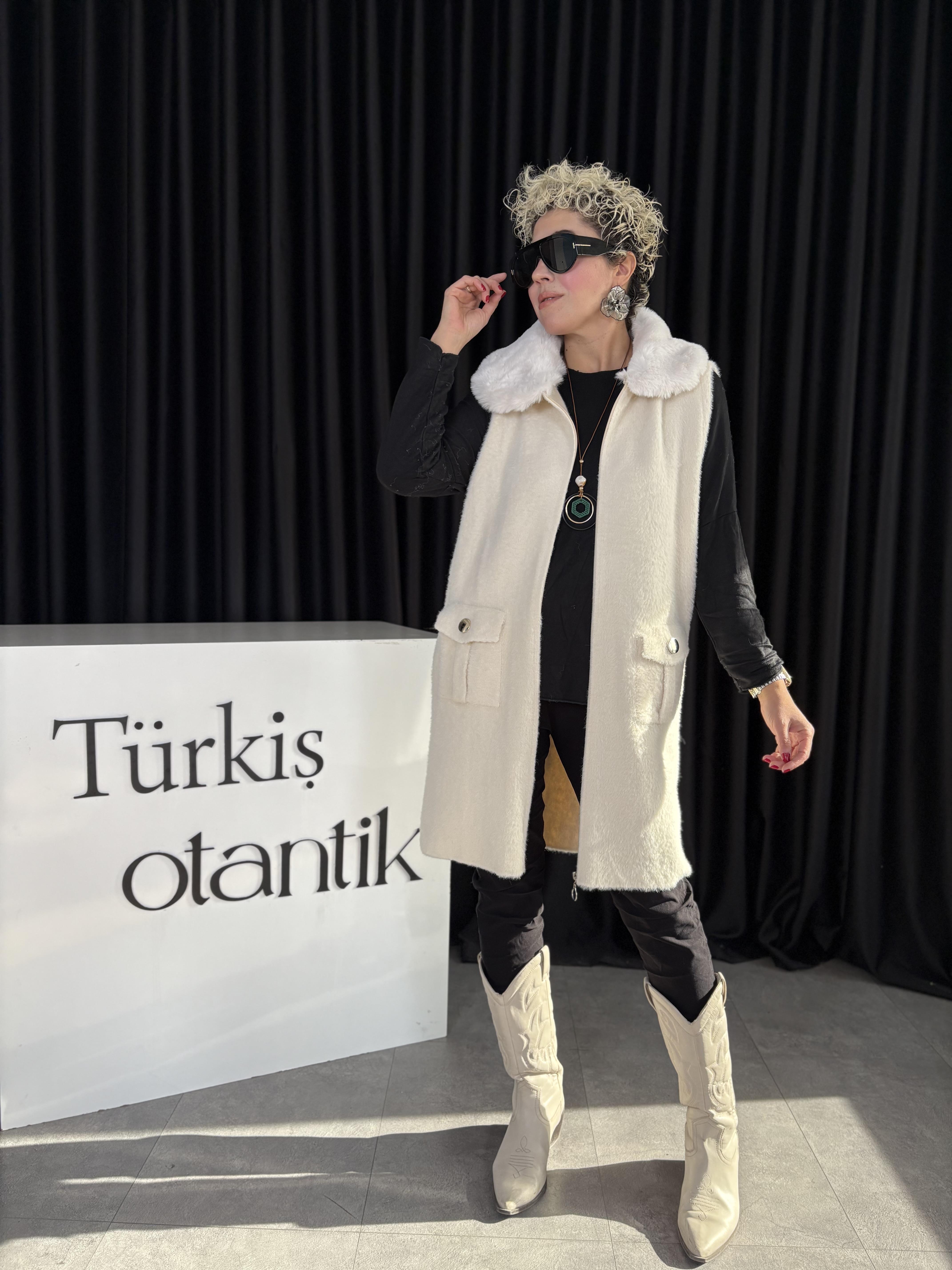 İtalyan Beyaz Angora Yelek