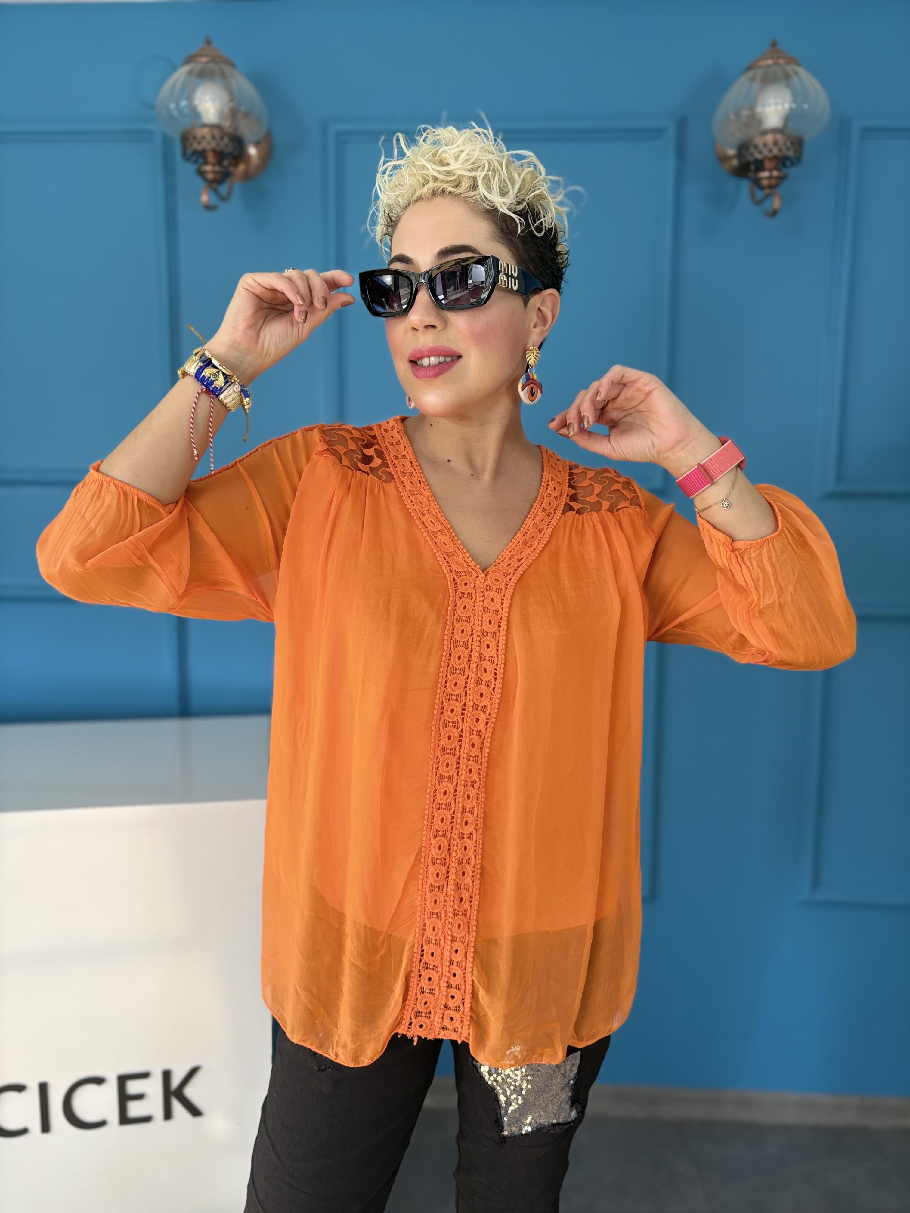 İtalyan Güpürlü Turuncu İpek Bluz