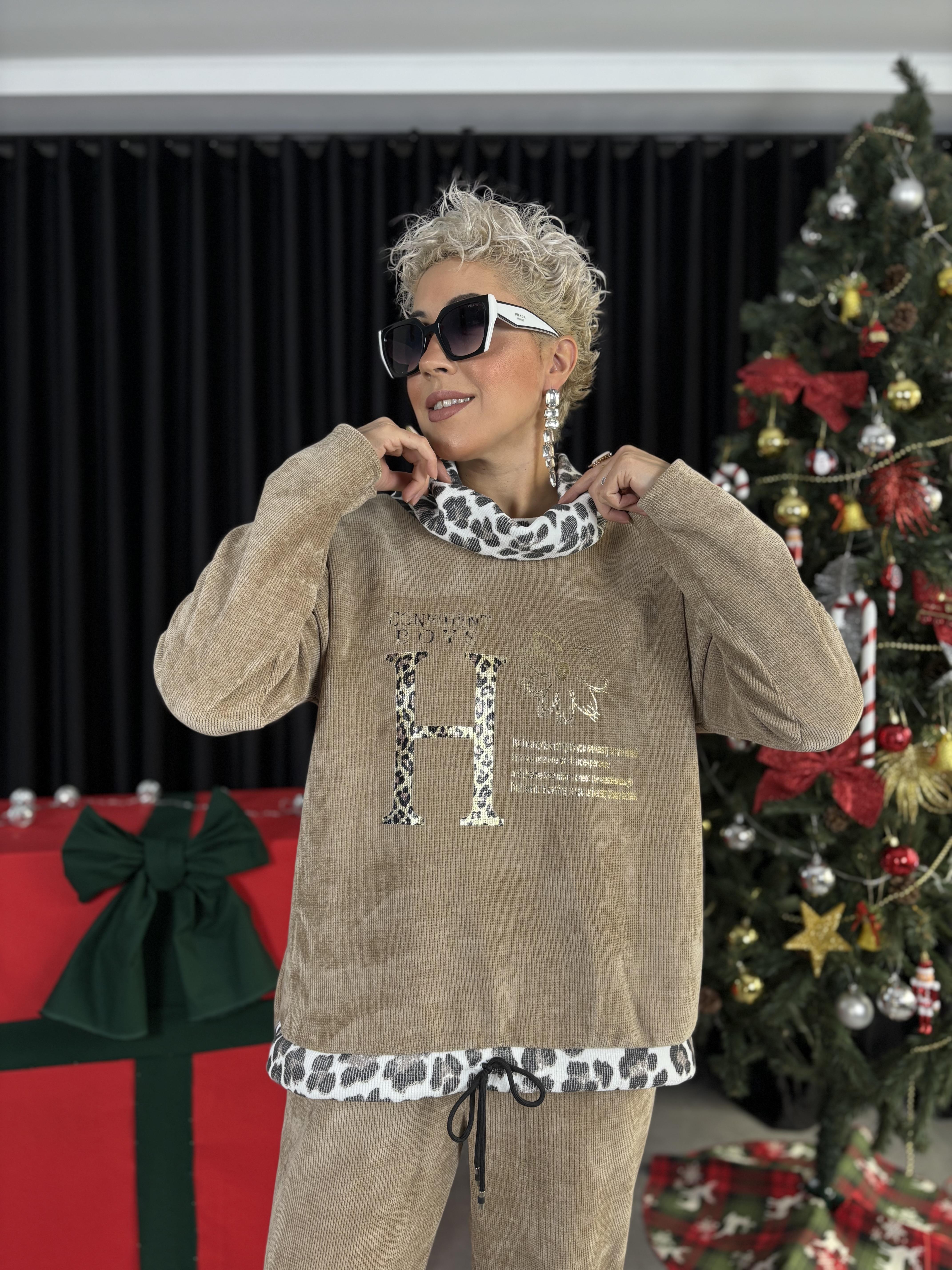 İtalyan Leopar Degaje Yaka Varaklı Camel Kadife Sweet