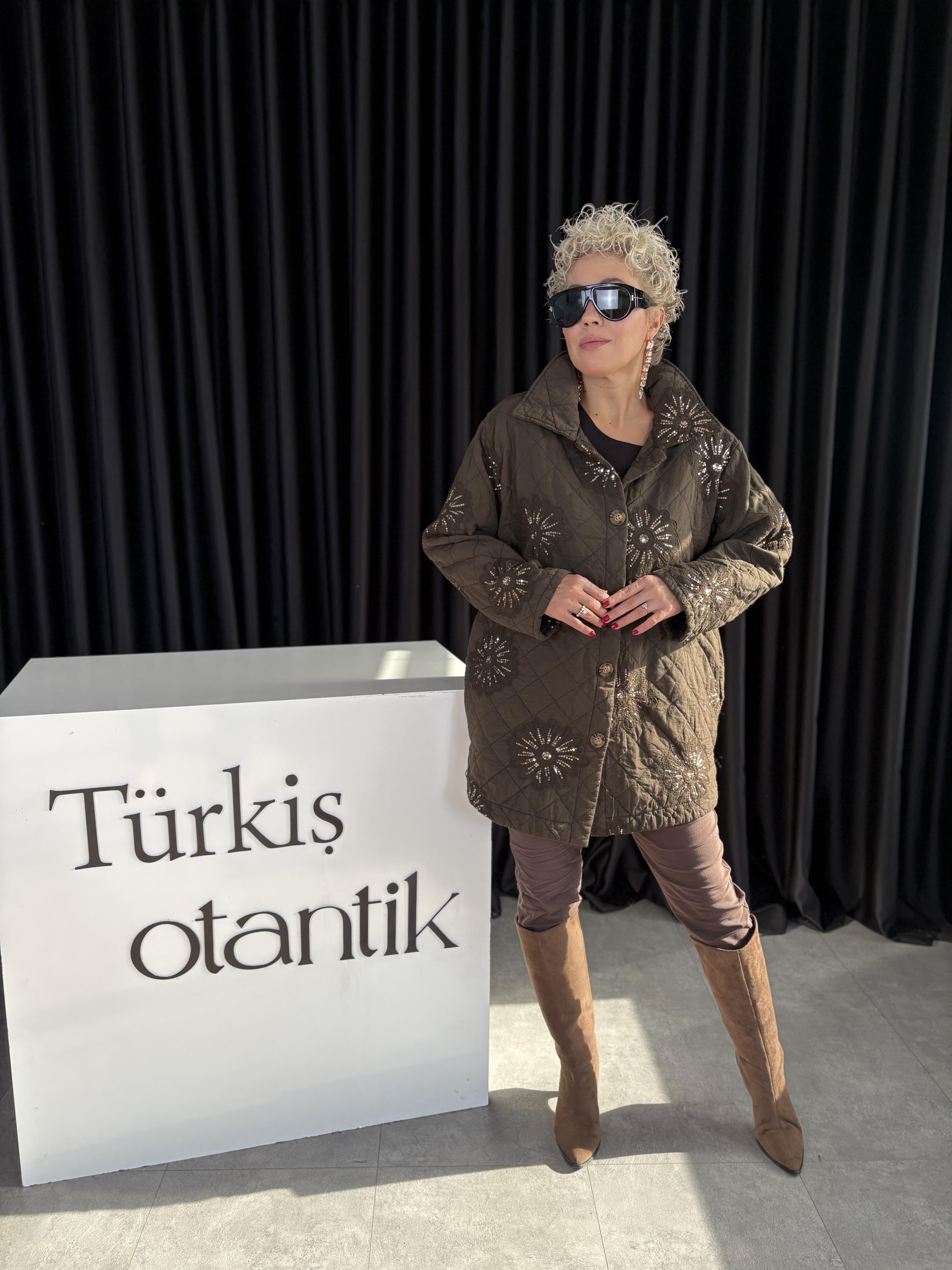 İtalyan Payet Detaylı Kahve Kapitone Ceket