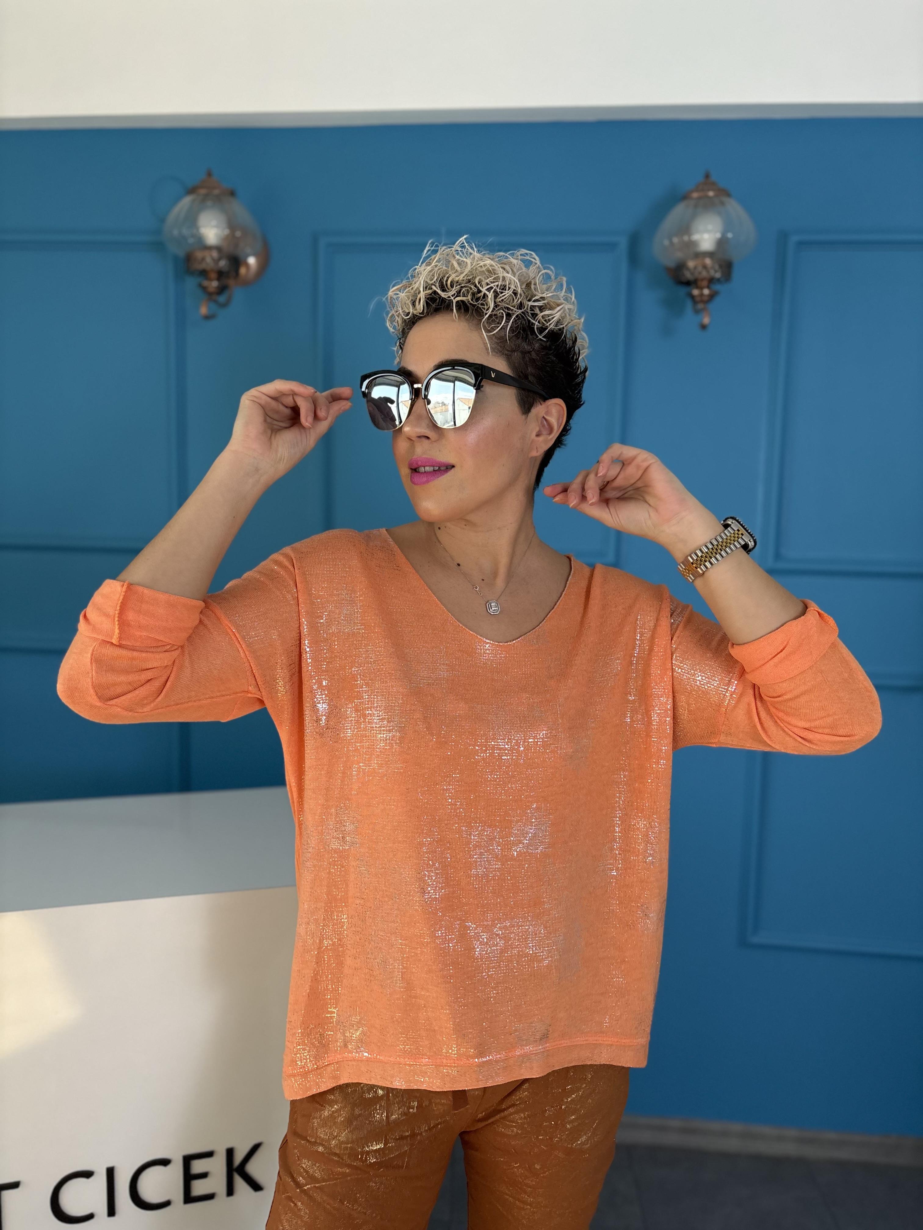 İtalyan Varaklı Turuncu Bluz