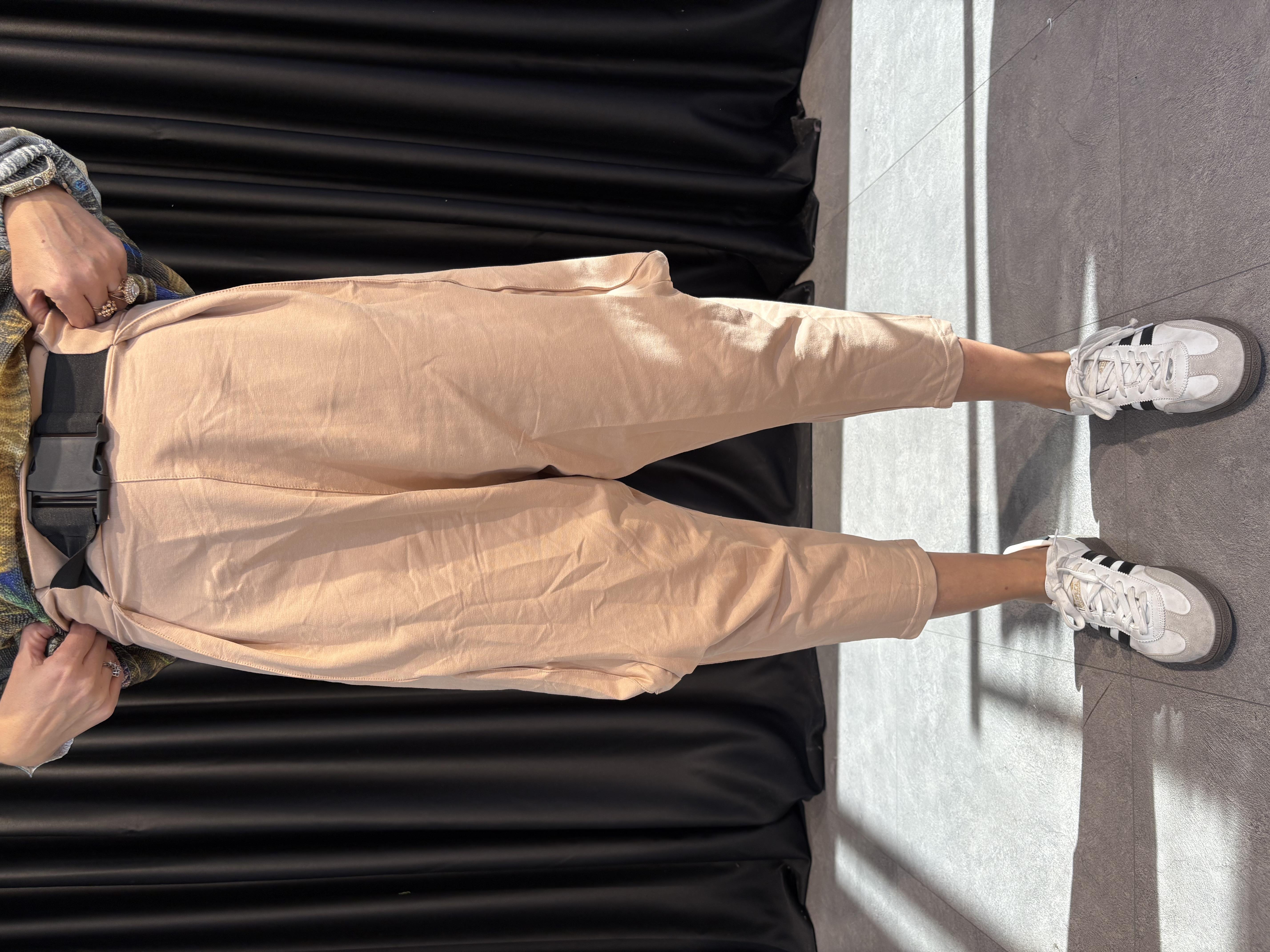 Kemer Detaylı Bej Şalvar