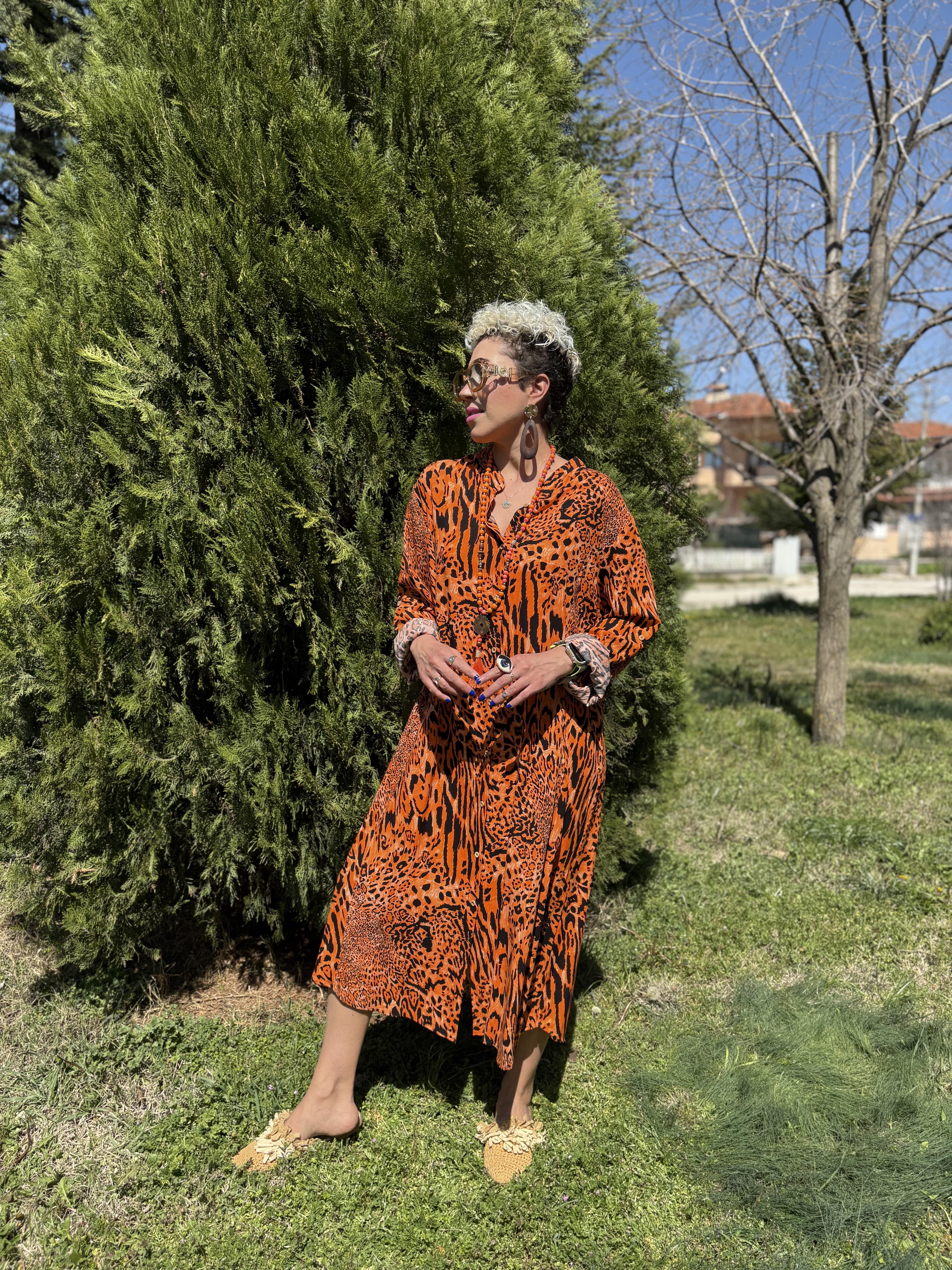 Leopar Desenli Turuncu Uzun Gömlek Elbise