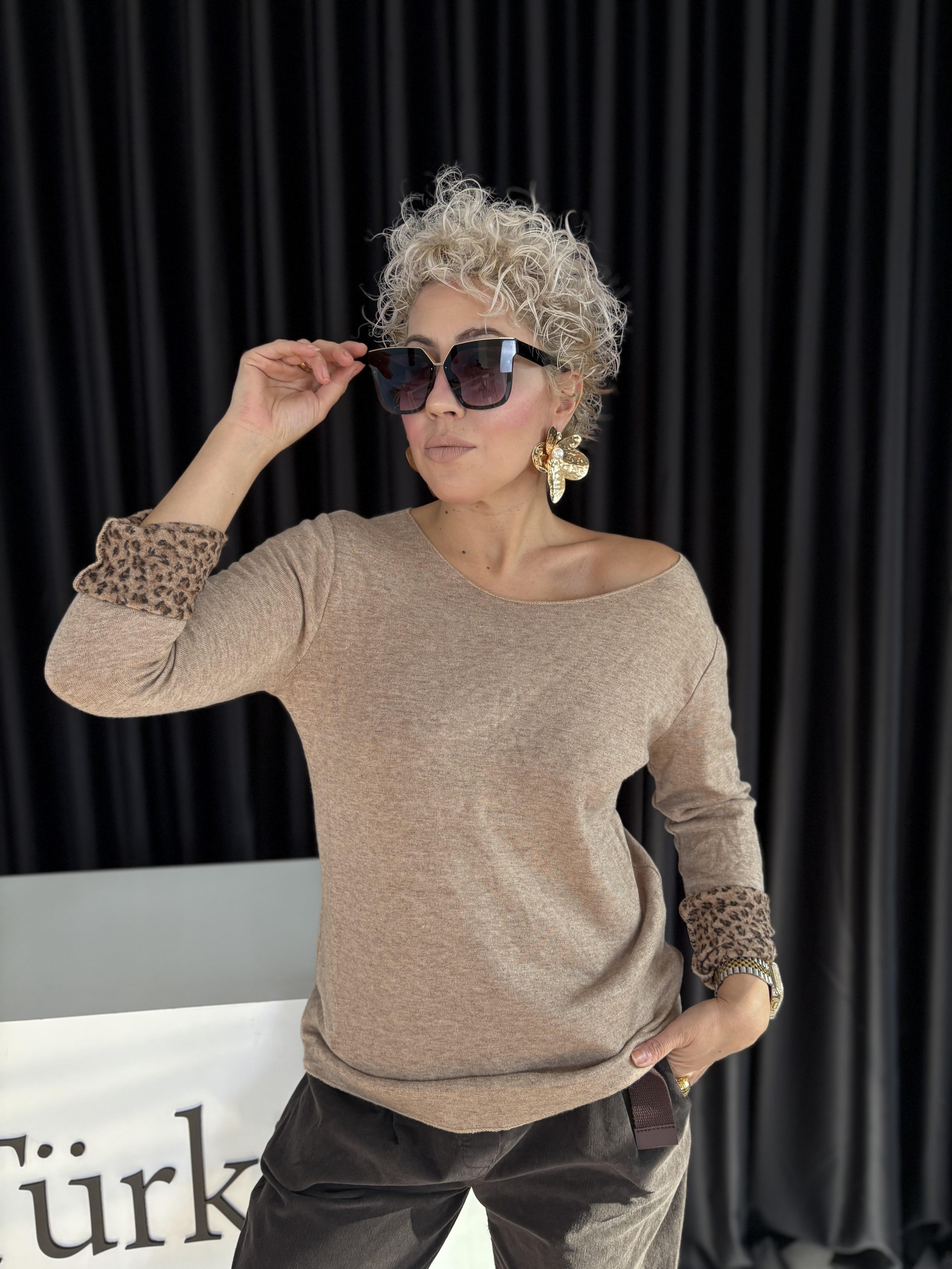 Leopar Detaylı İtalyan Angora Bluz 3
