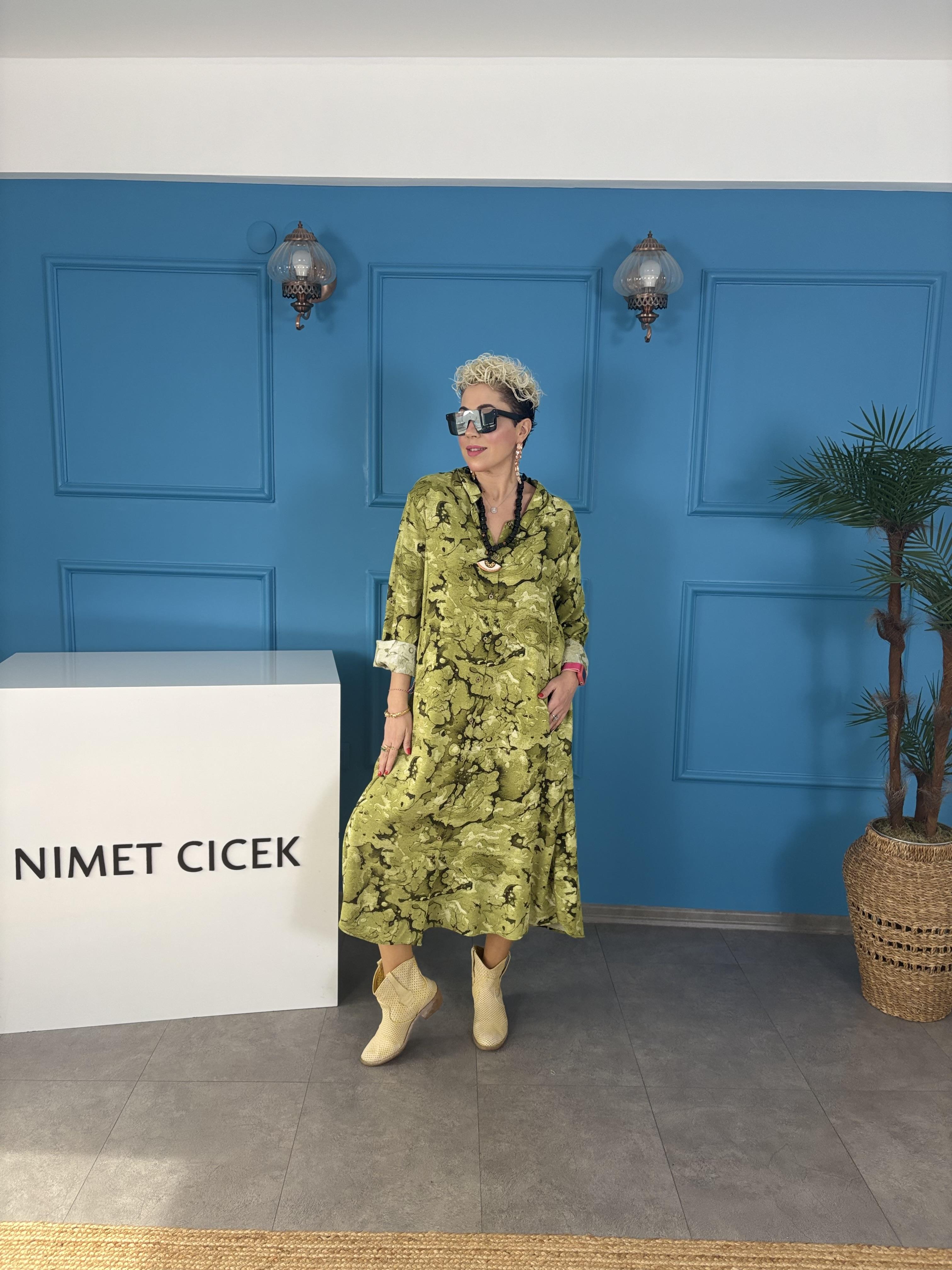 Mercan Desen Yeşil Gömlek Elbise