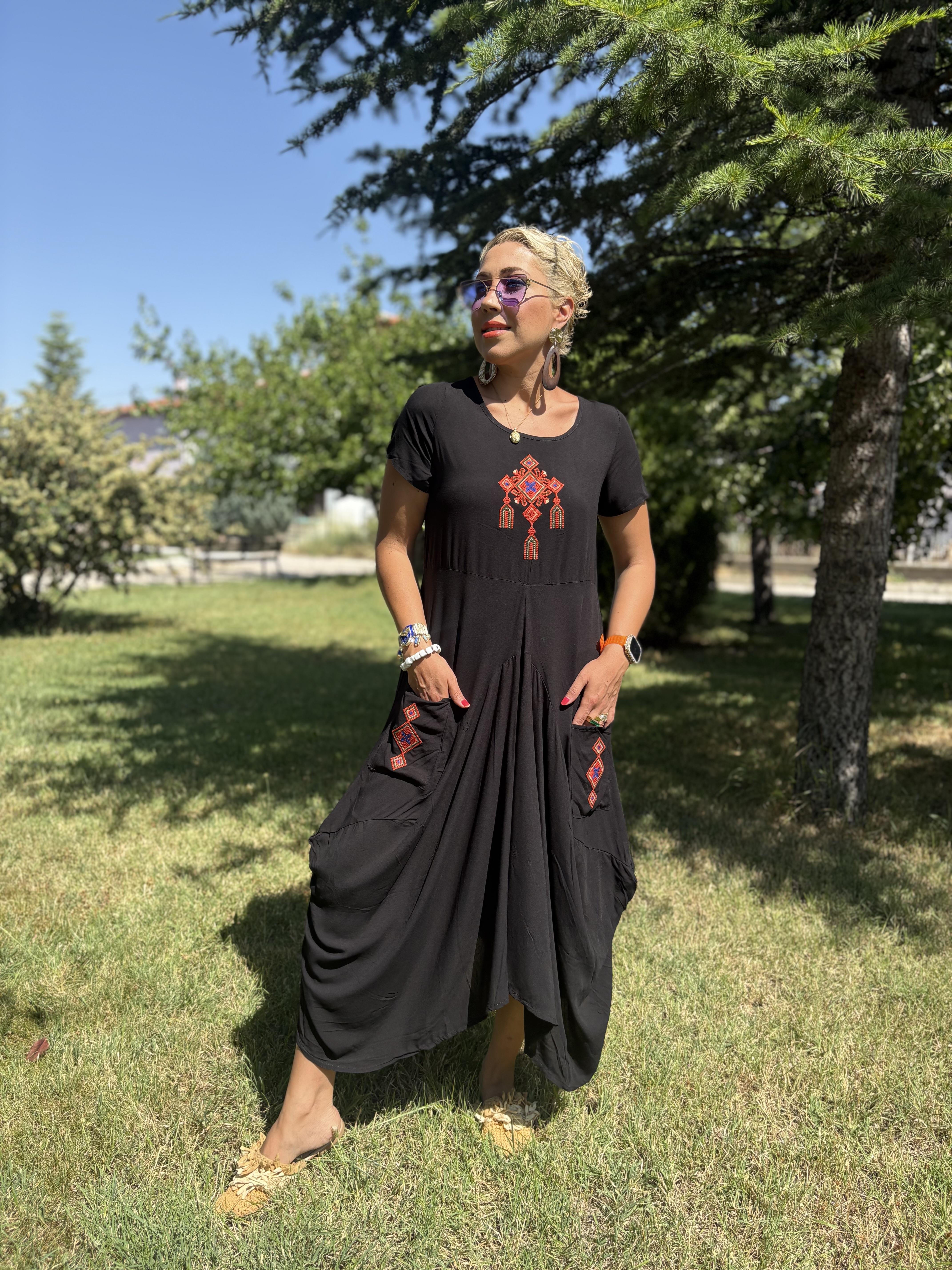 Nakışlı Siyah Şalvar Elbise 