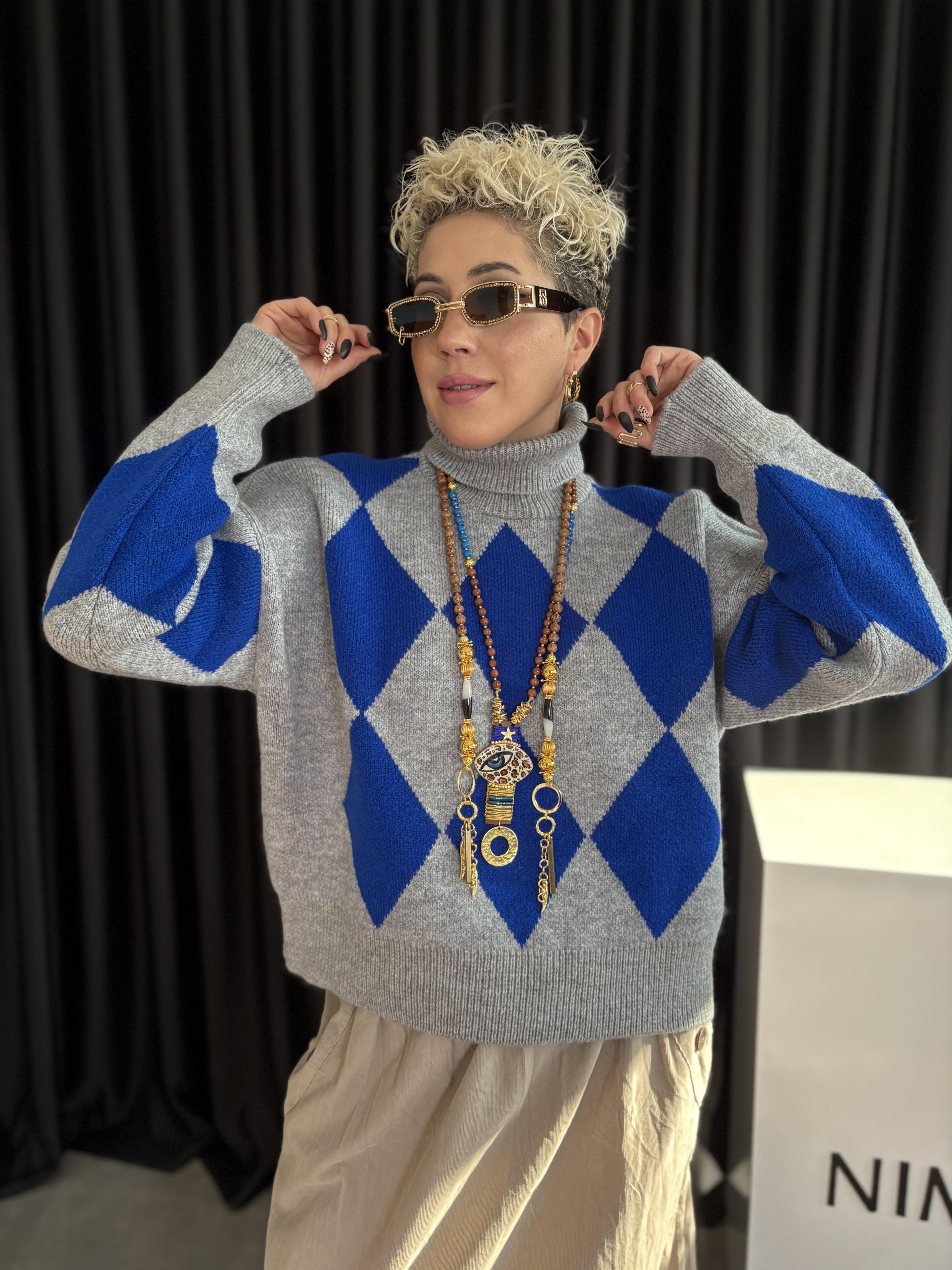 Orjinal Marka Baklava Desenli Boğazlı Mavi Kazak