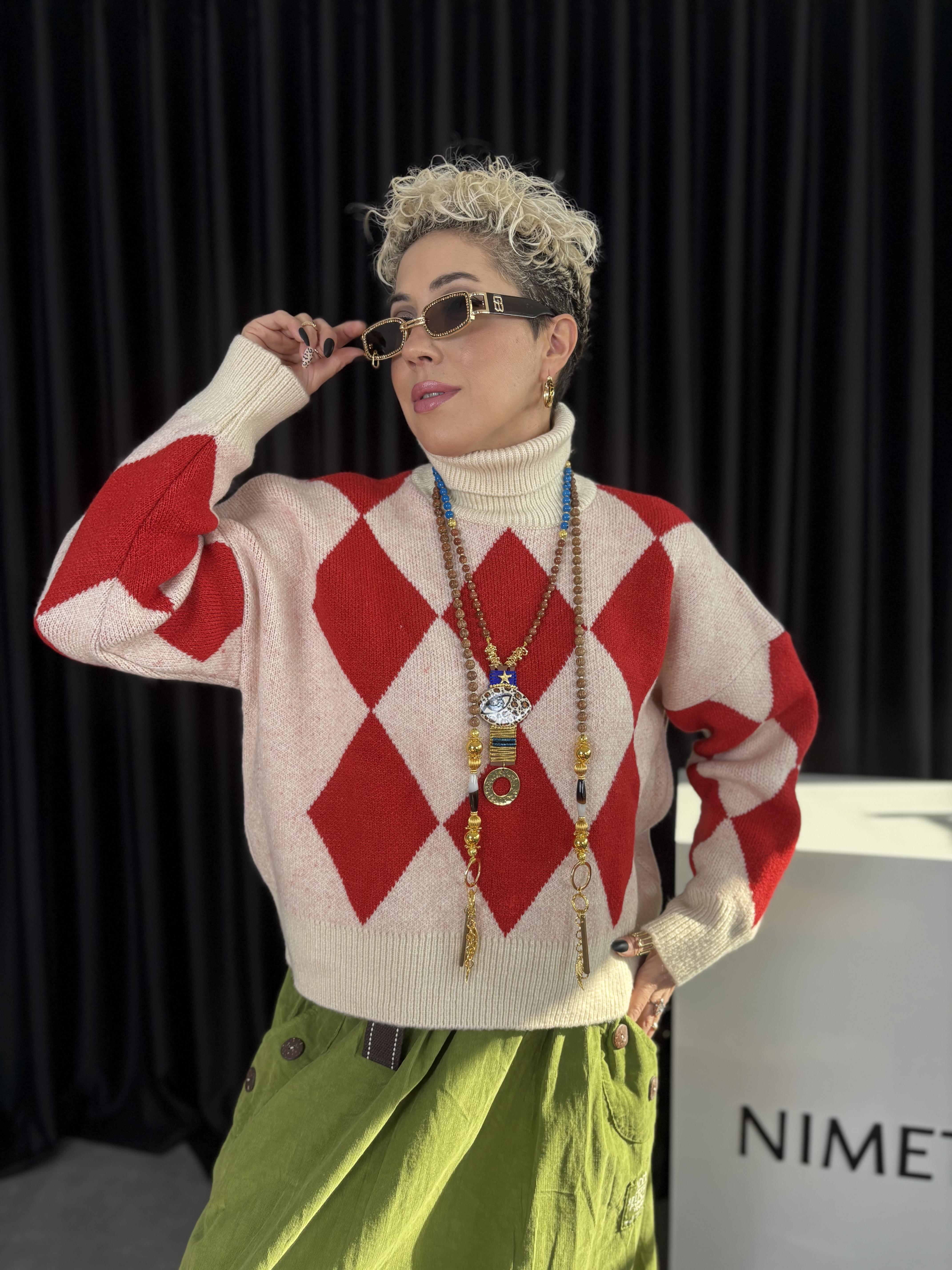 Orjinal Marka Baklava Desenli Boğazlı Kırmızı Kazak