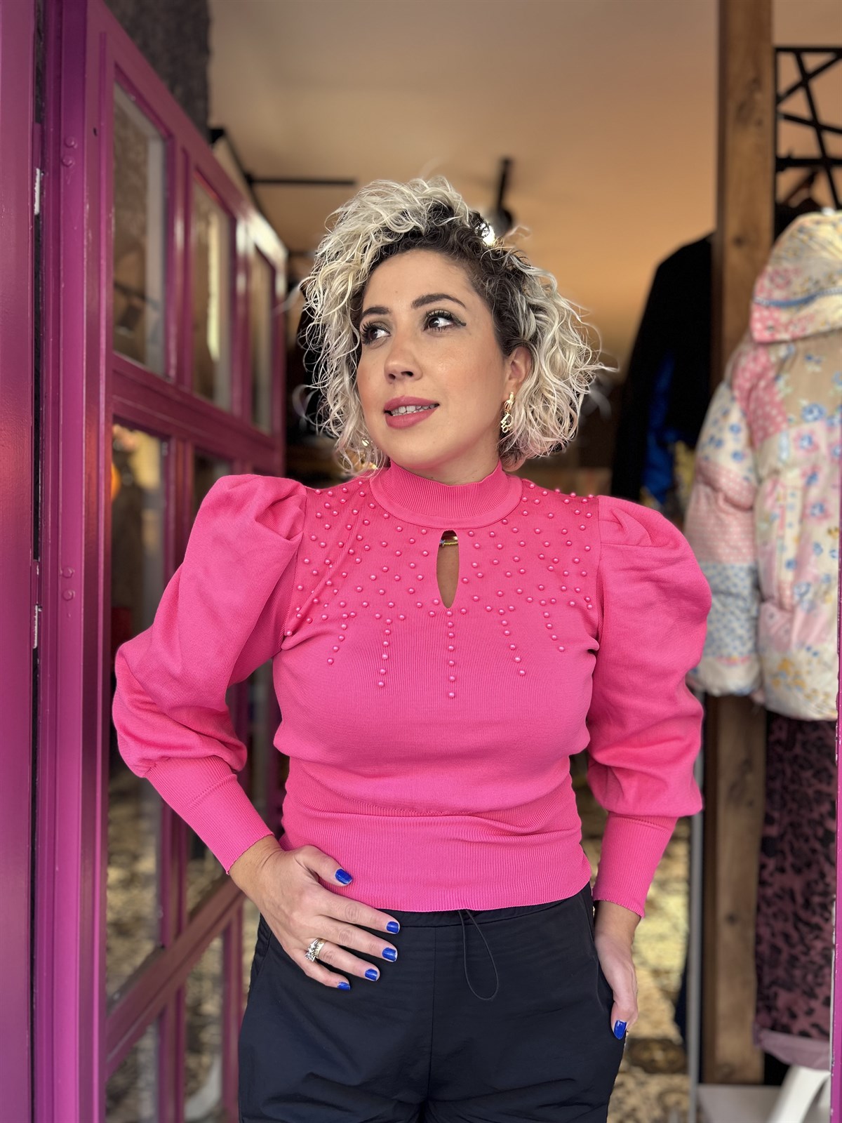  Pembe Renk İnci Detay Triko