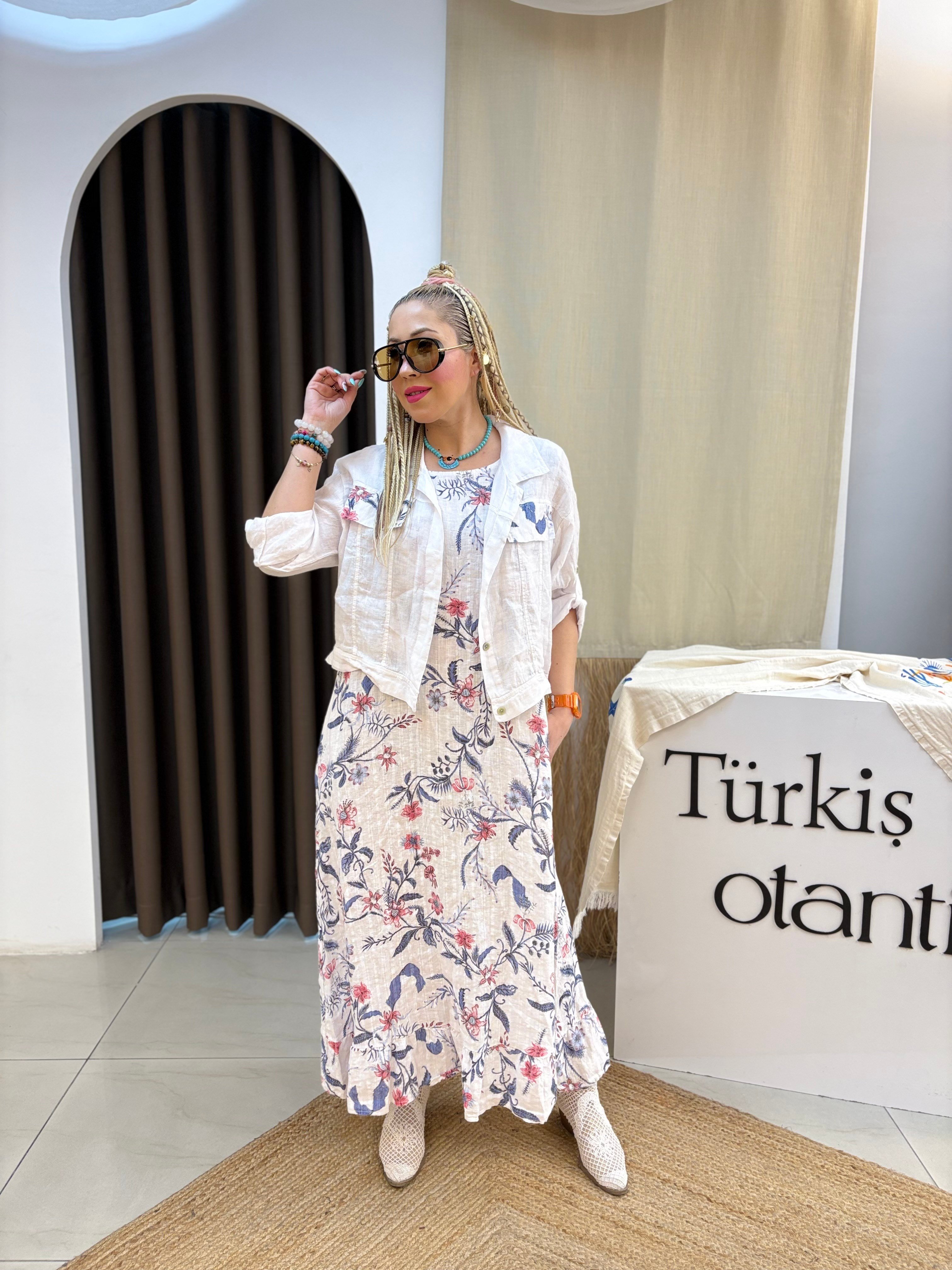 Beyaz Ham Keten İtalyan Ceketli Elbise
