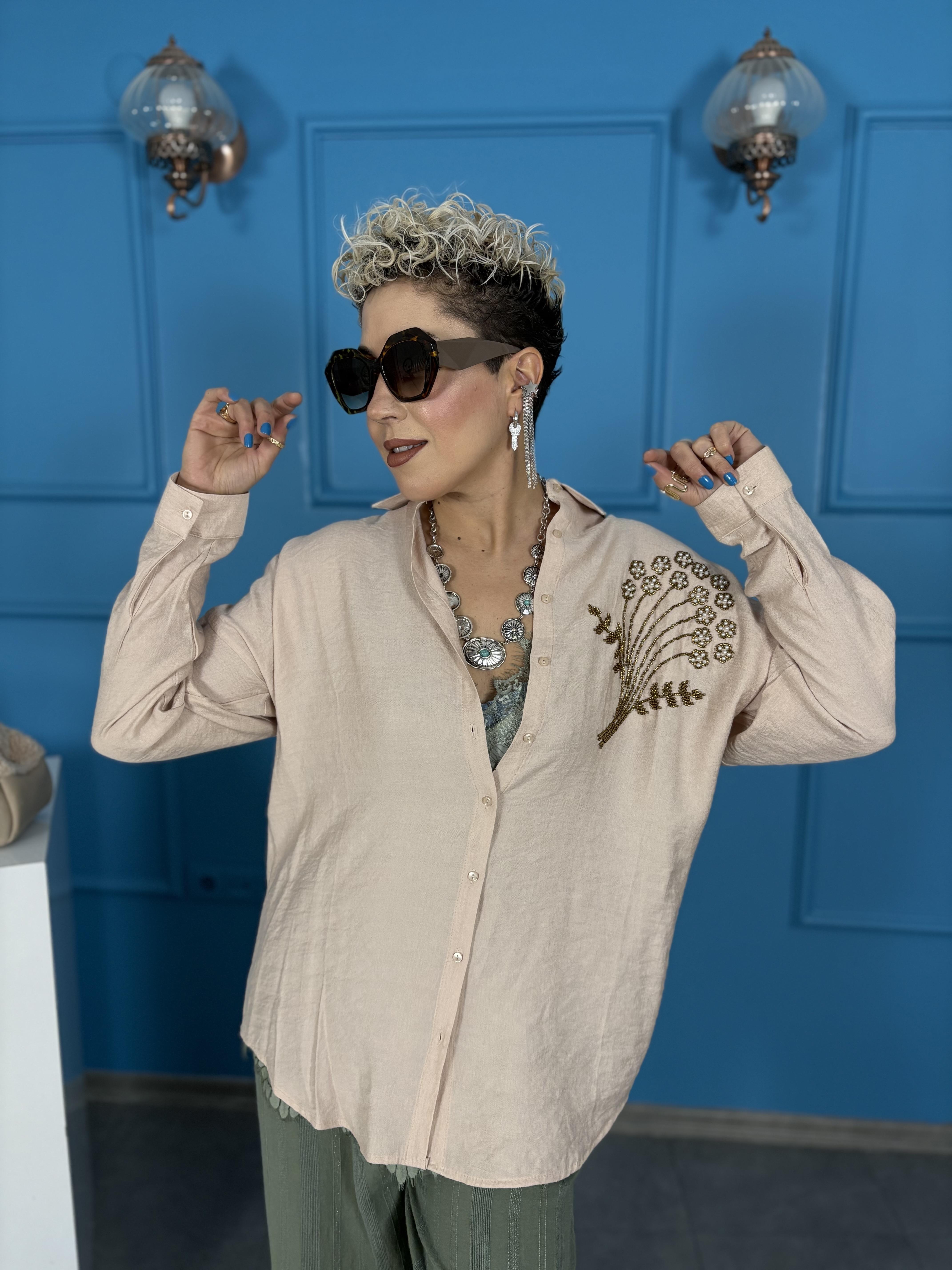 Boncuk Nakış Detaylı Gömlek 2