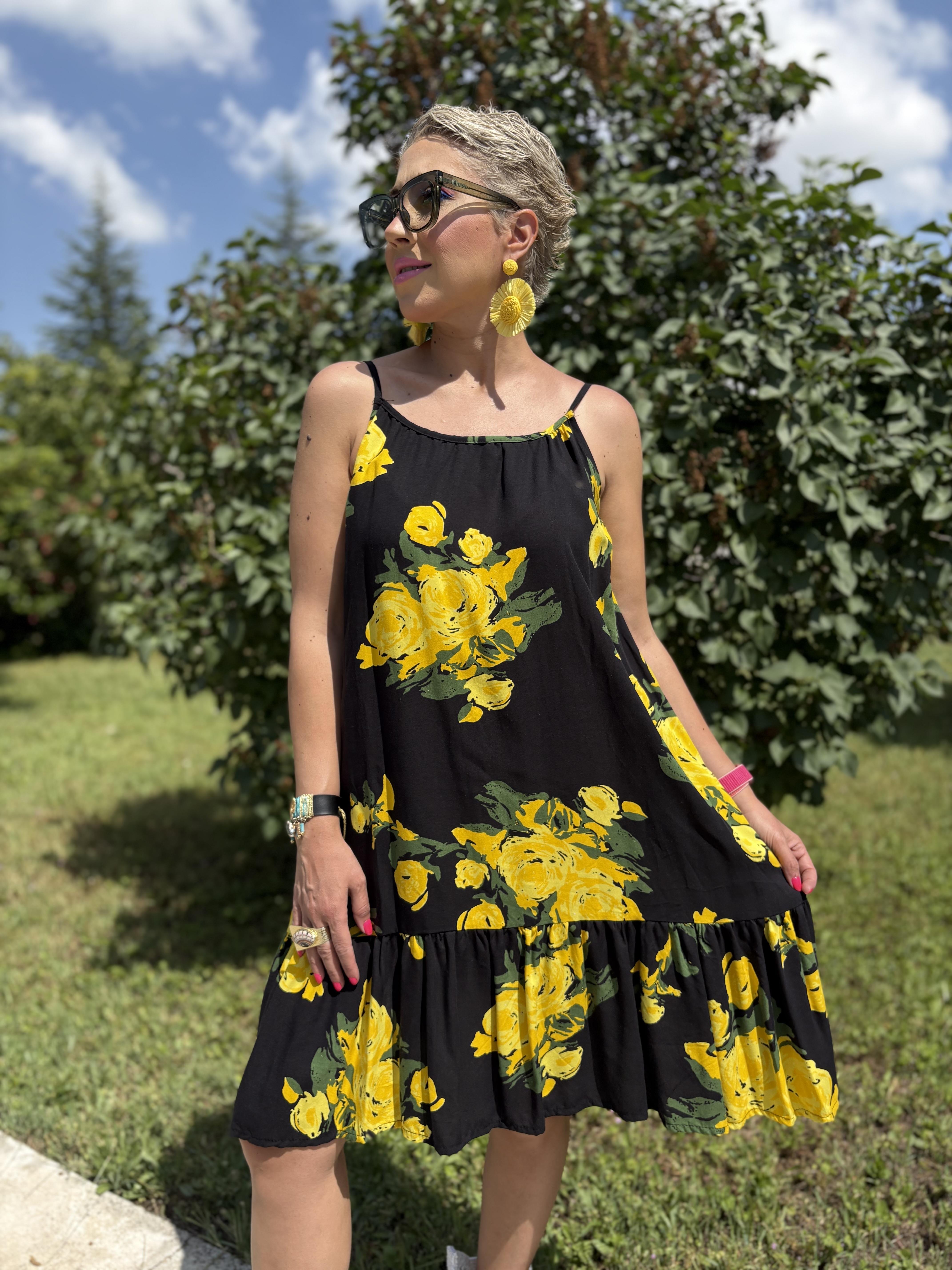 Çiçek Desenli Askılı Siyah Elbise