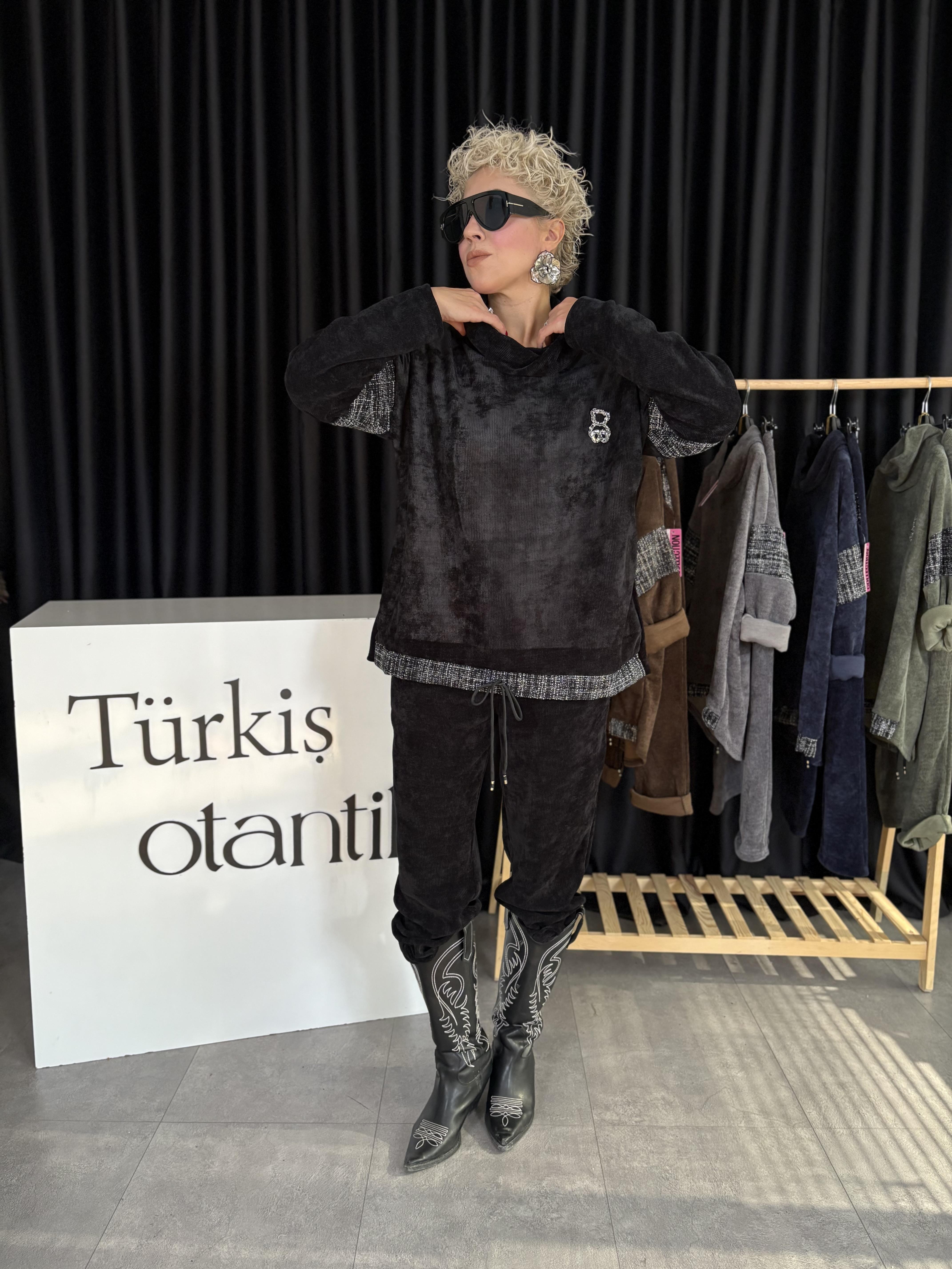 Degaje Yaka İtalyan Siyah Kadife Takım